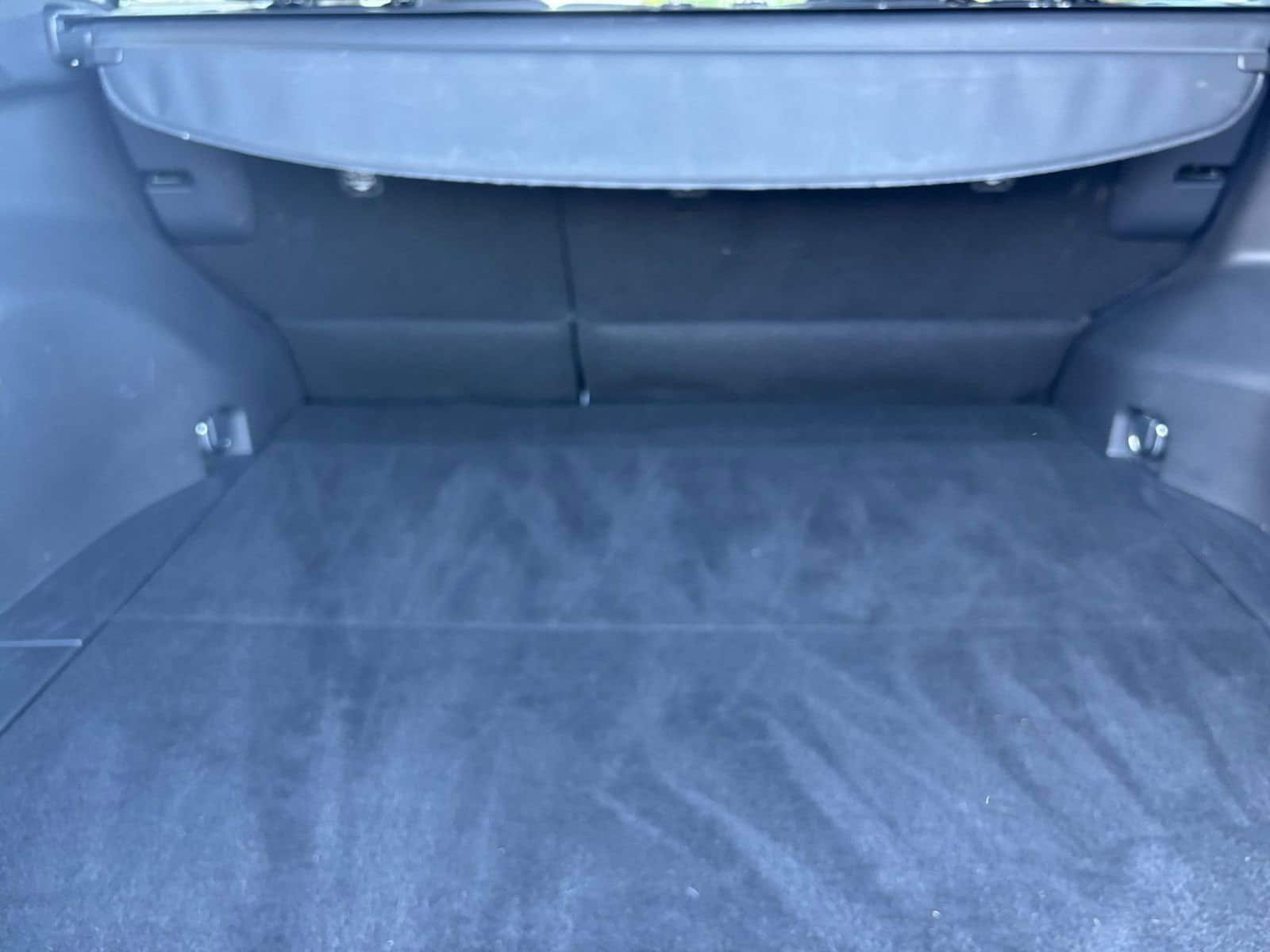 Thumbnail: 2025 Toyota RAV4 - 31