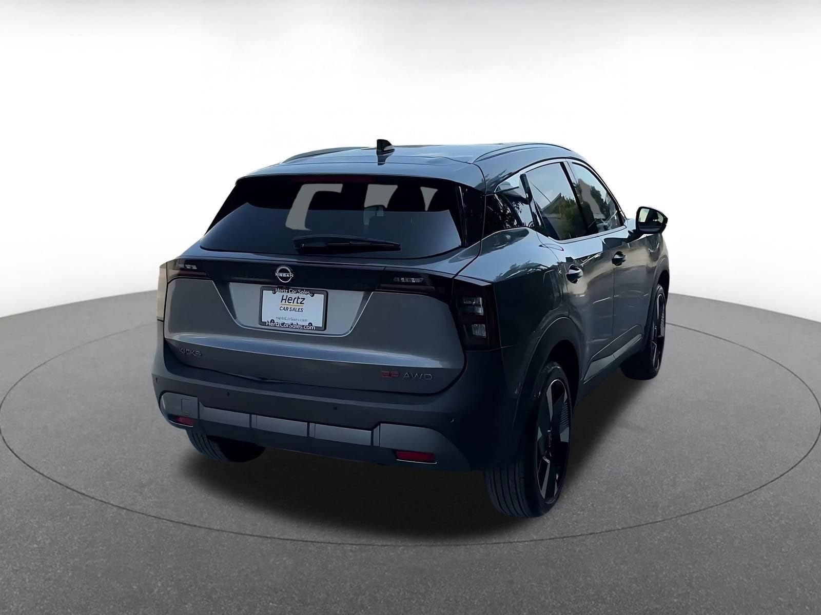 Thumbnail: 2026 Nissan Kicks - 14