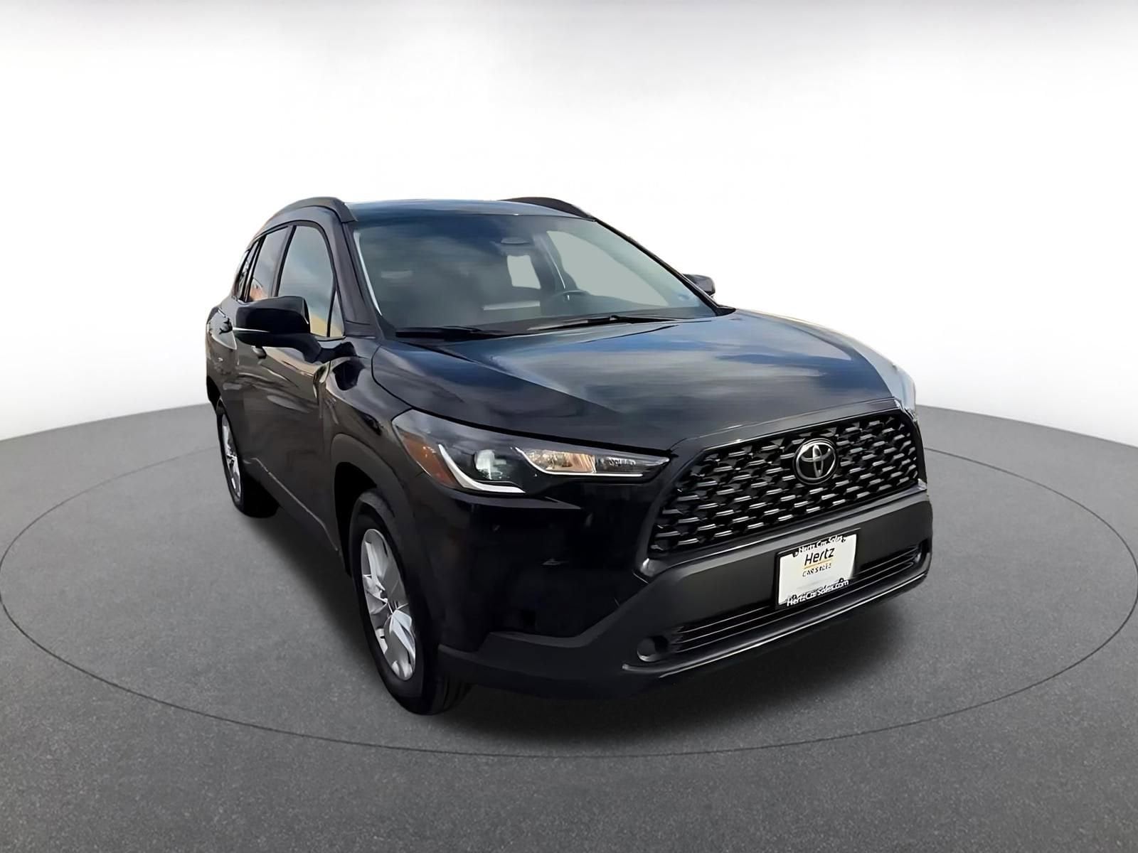 Thumbnail: 2025 Toyota Corolla Cross - 3