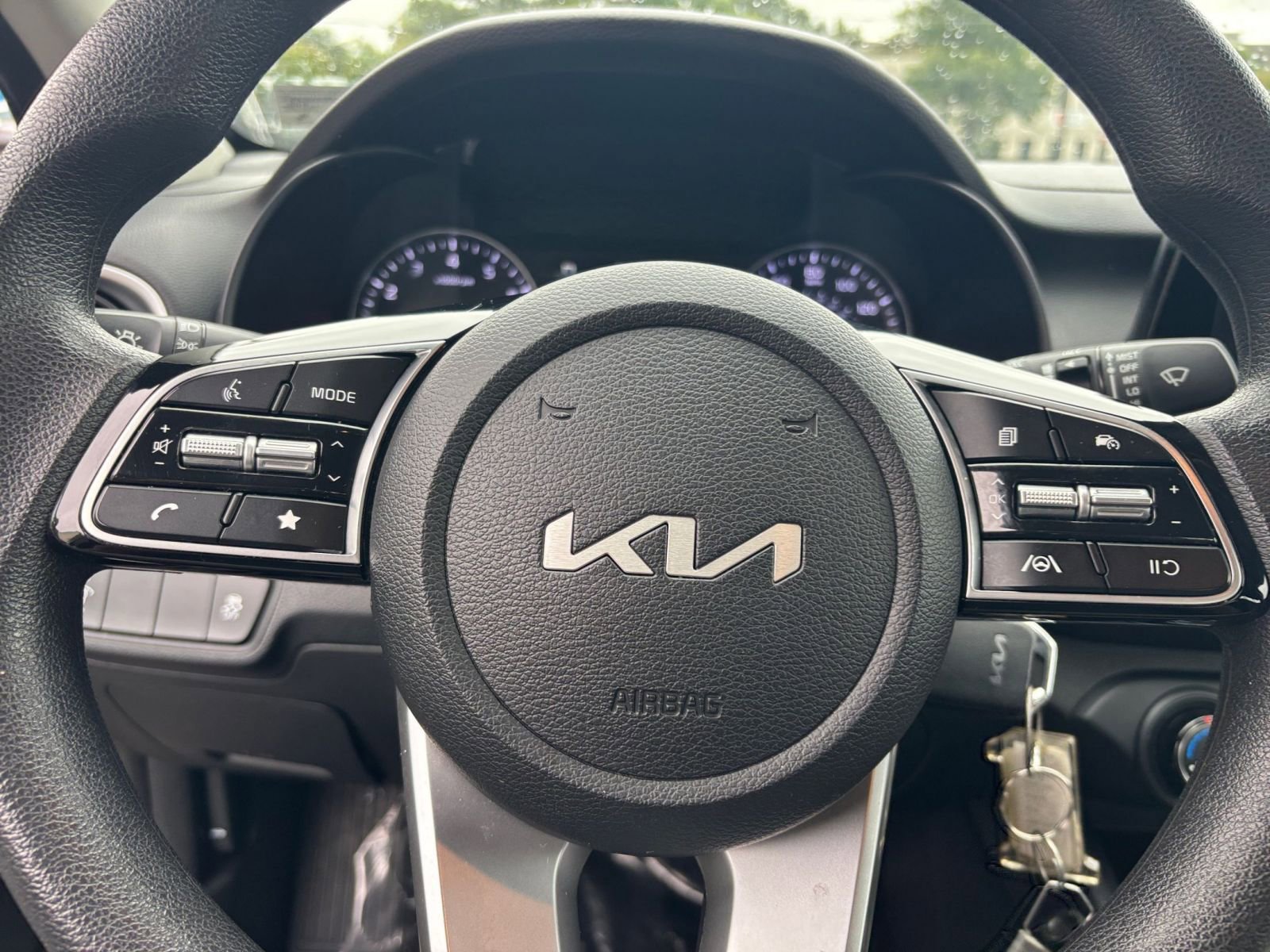 Thumbnail: 2024 Kia Forte - 25