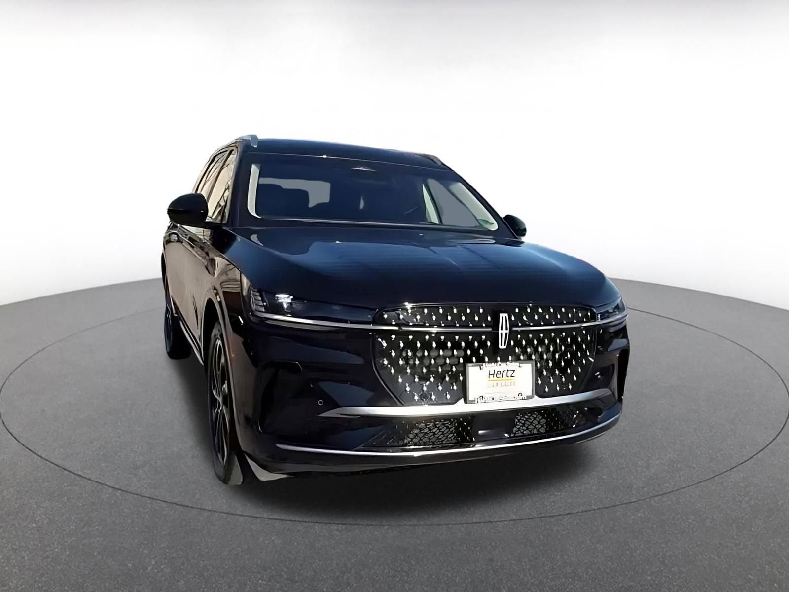 Thumbnail: 2024 Lincoln Nautilus - 4