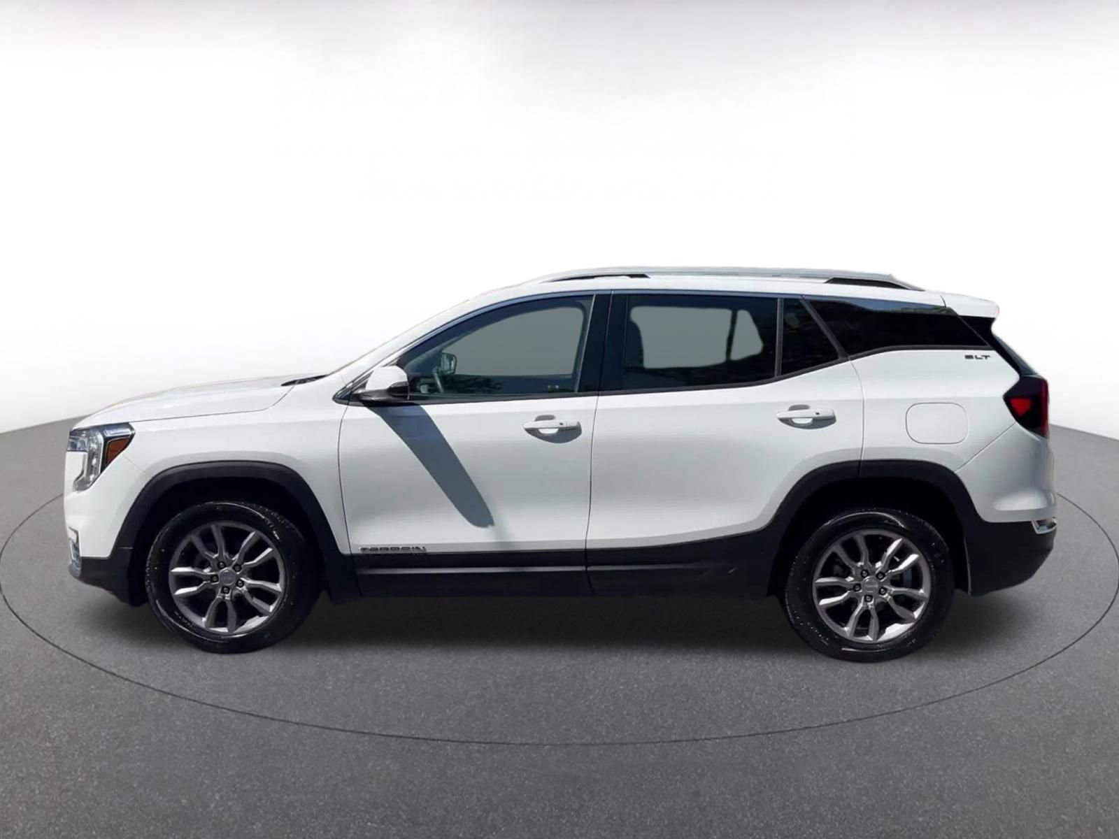 Thumbnail: 2024 GMC Terrain - 9