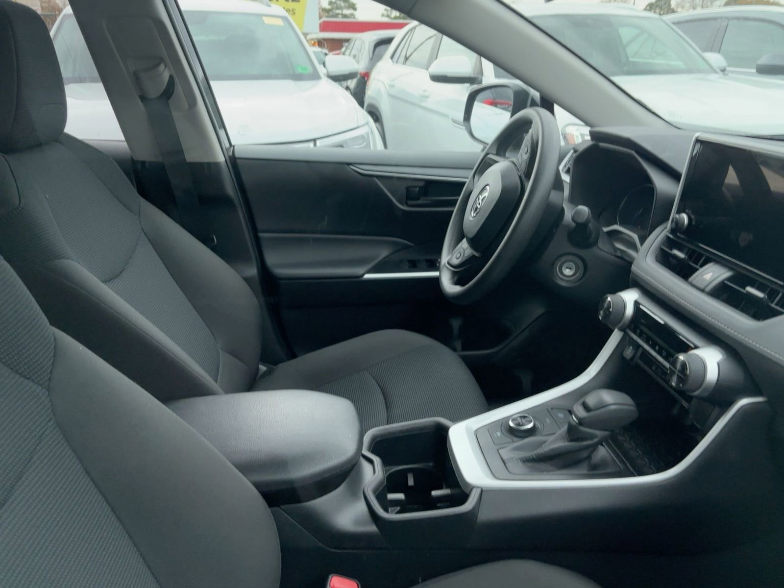 Thumbnail: 2025 Toyota RAV4 - 10