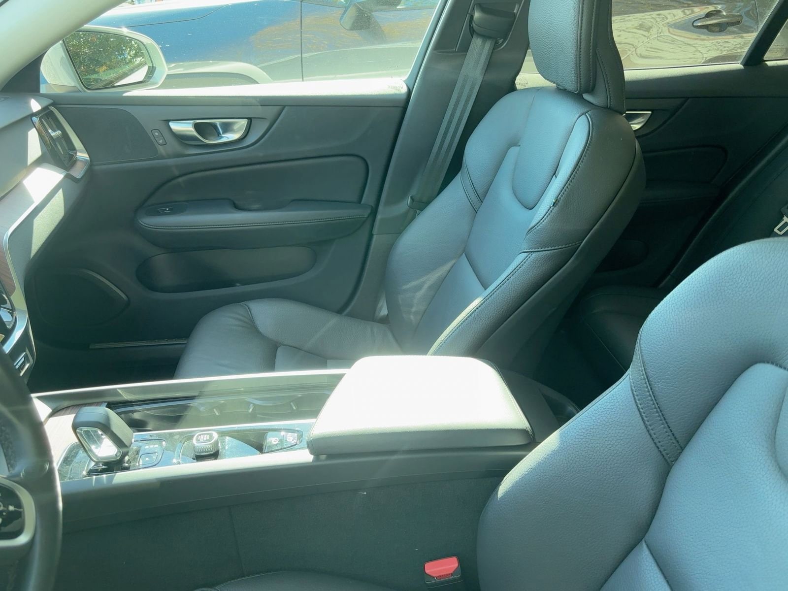 Thumbnail: 2025 Volvo S60 - 7