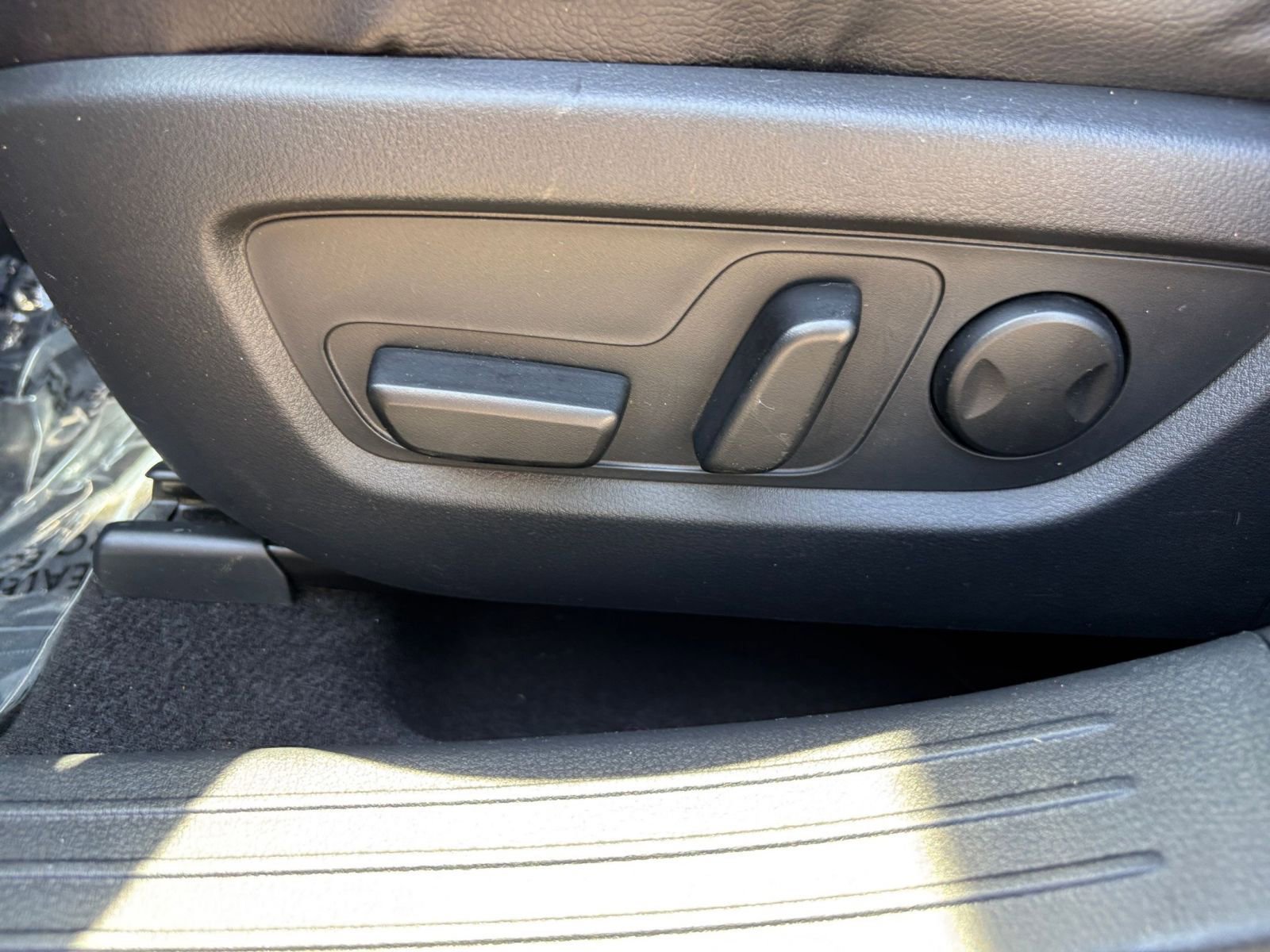 Thumbnail: 2025 Mazda CX-50 - 22