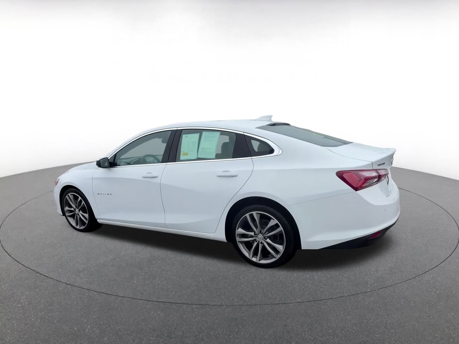 Thumbnail: 2024 Chevrolet Malibu - 10