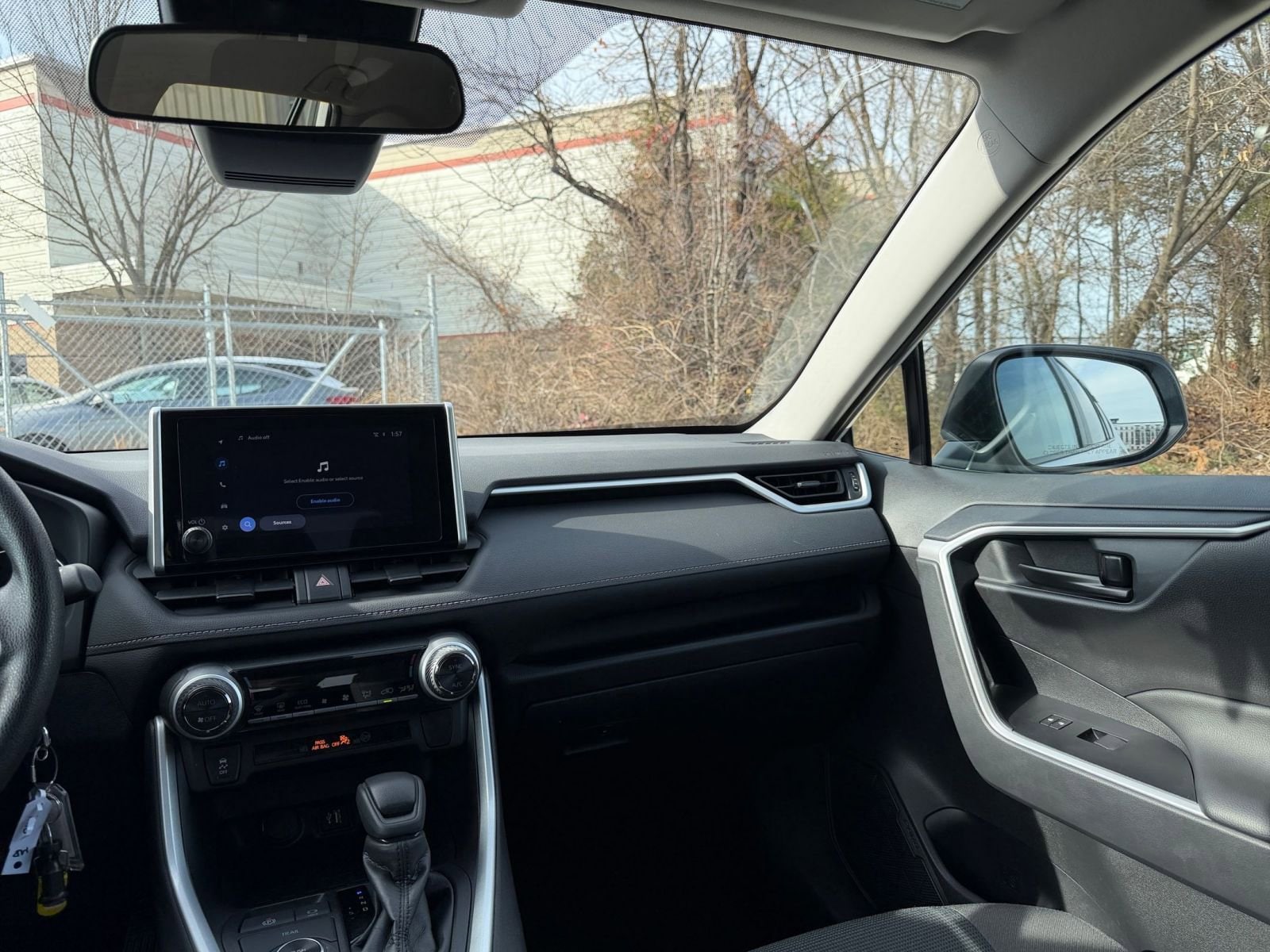 Thumbnail: 2025 Toyota RAV4 - 34