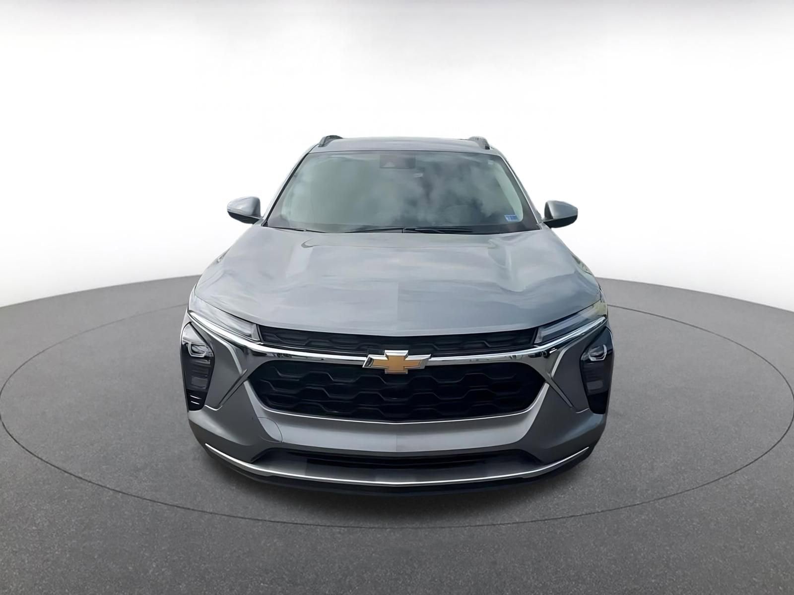 Thumbnail: 2025 Chevrolet Trax - 4