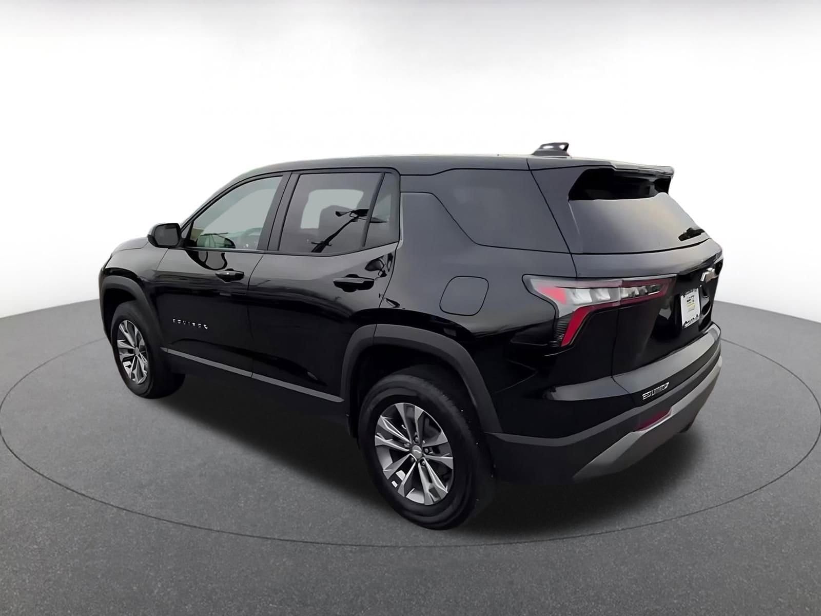 Thumbnail: 2025 Chevrolet Equinox - 10