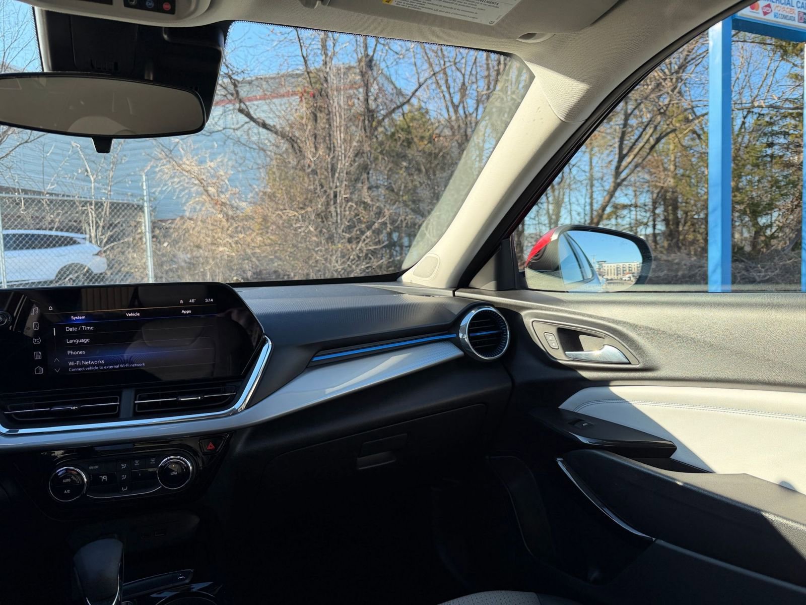 Thumbnail: 2025 Chevrolet Trax - 34