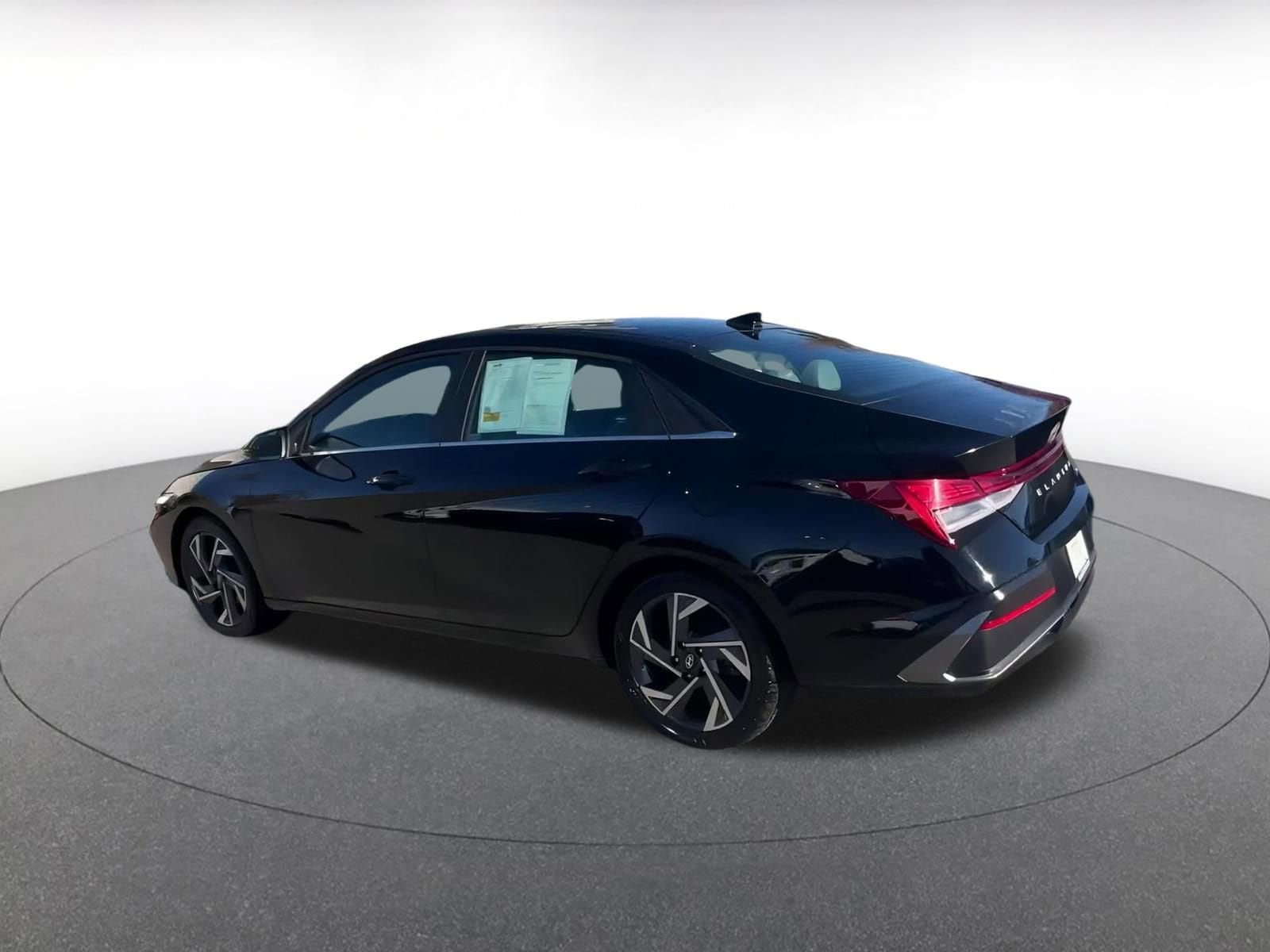 Thumbnail: 2025 Hyundai Elantra - 9