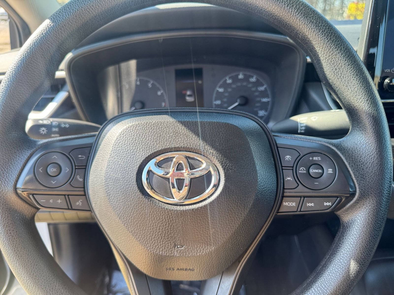 Thumbnail: 2025 Toyota Corolla - 25