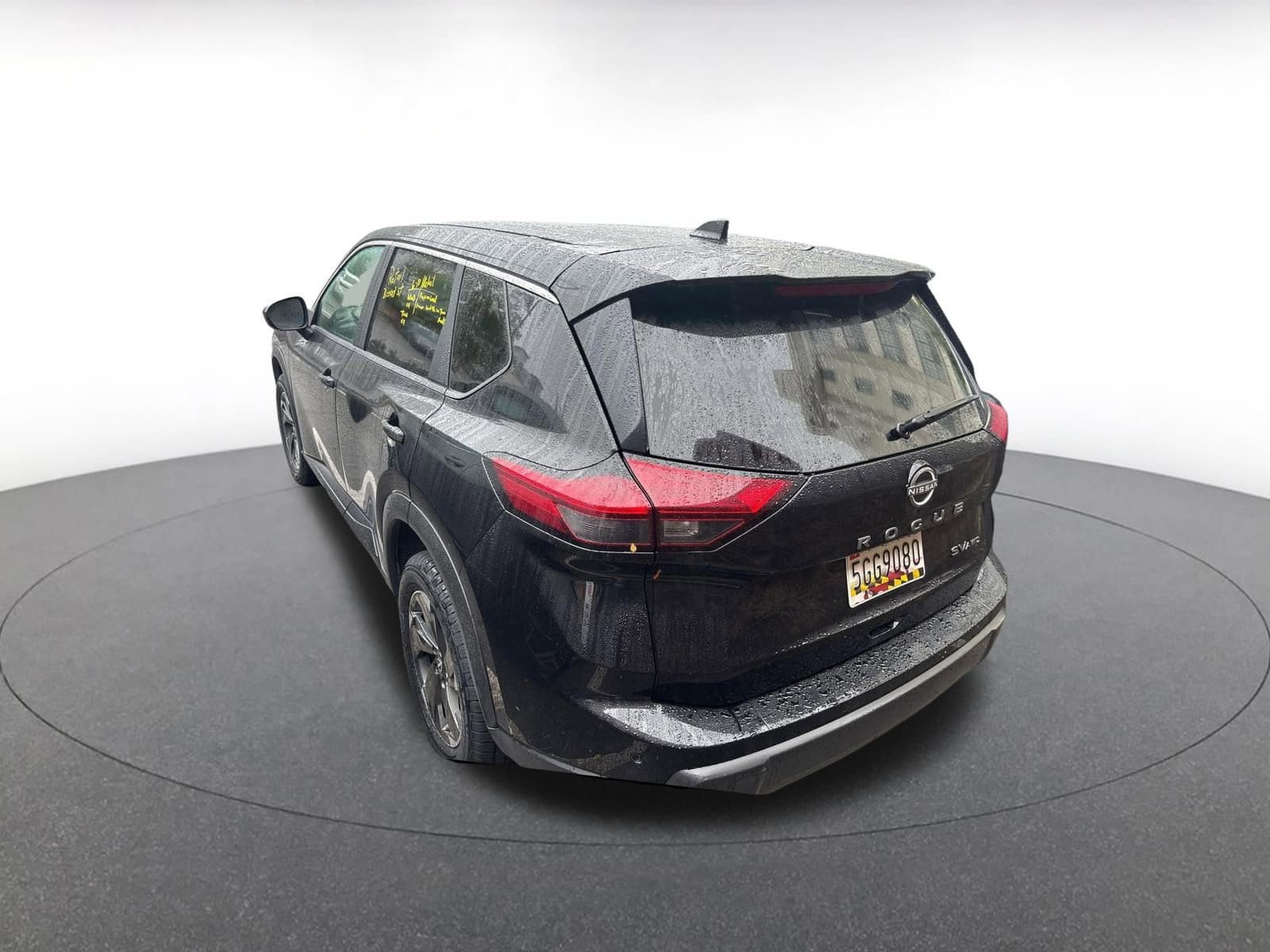 2024 Nissan Rogue SV 4