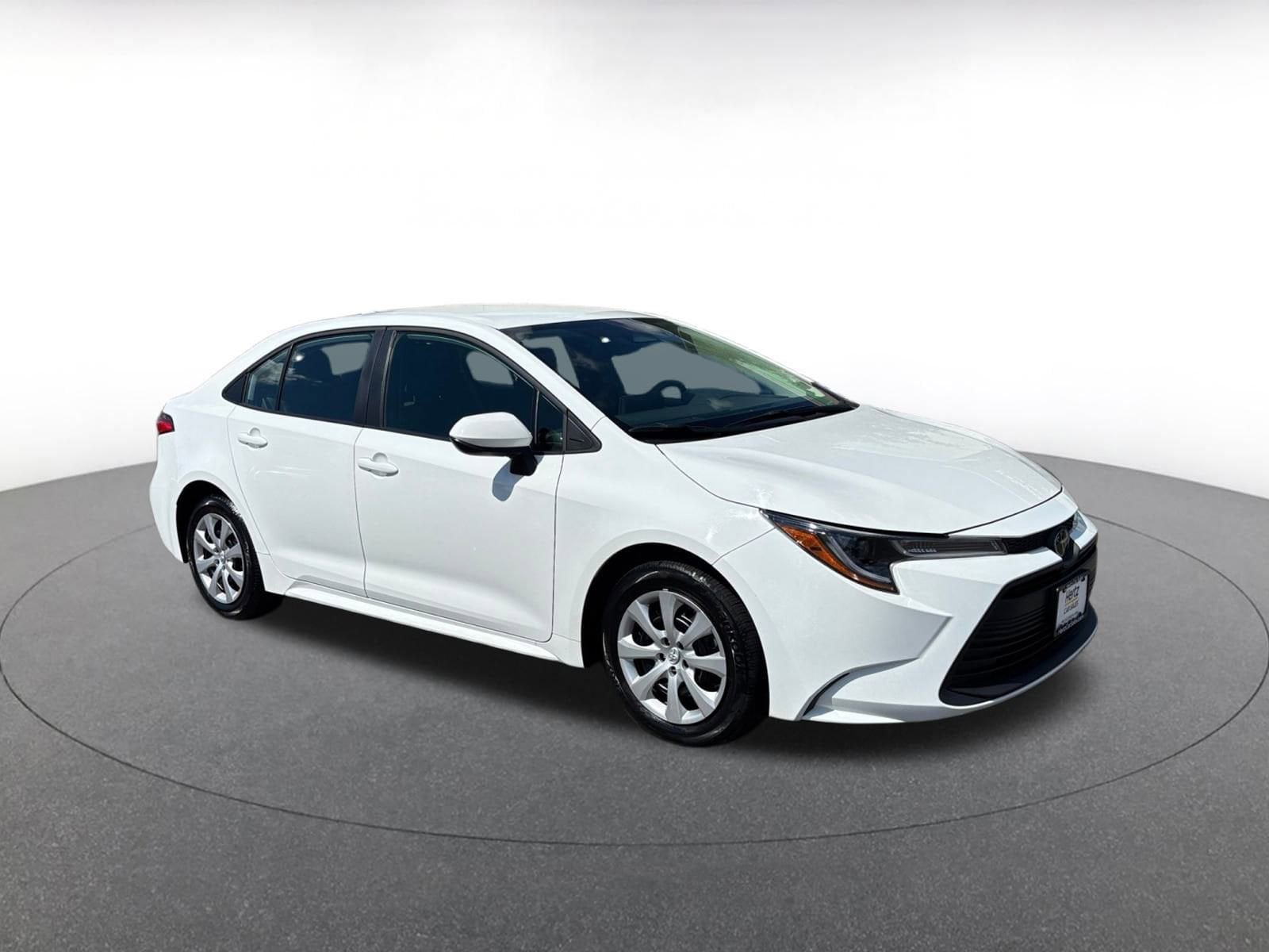 Thumbnail: 2024 Toyota Corolla - 1