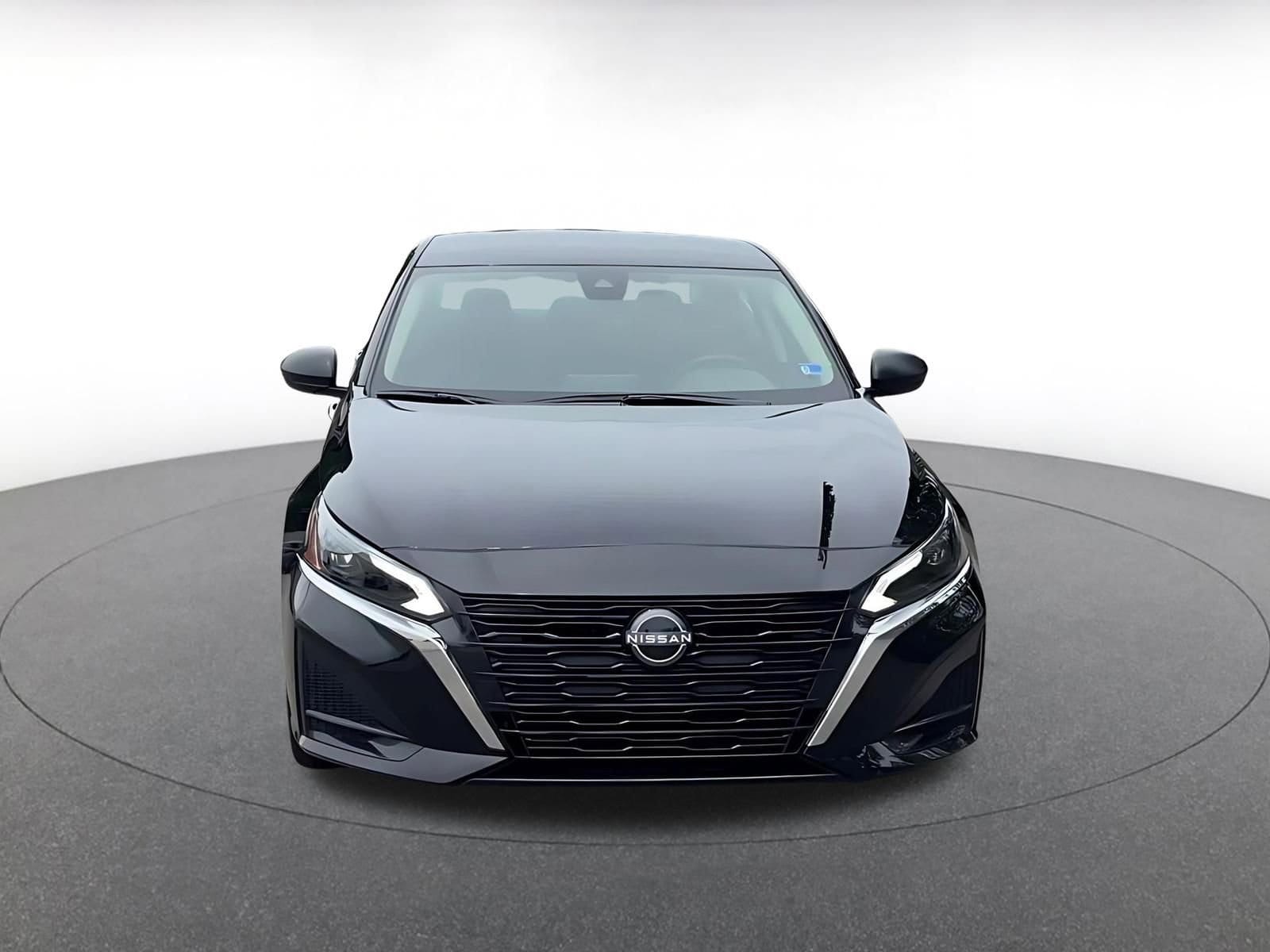 Thumbnail: 2025 Nissan Altima - 4