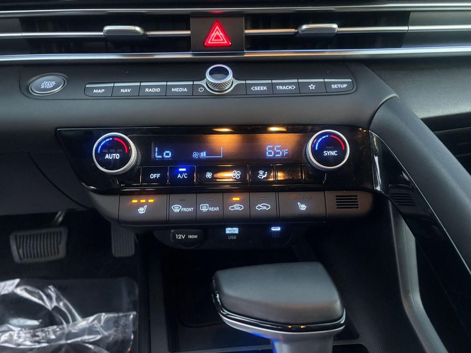 Thumbnail: 2025 Hyundai Elantra - 23