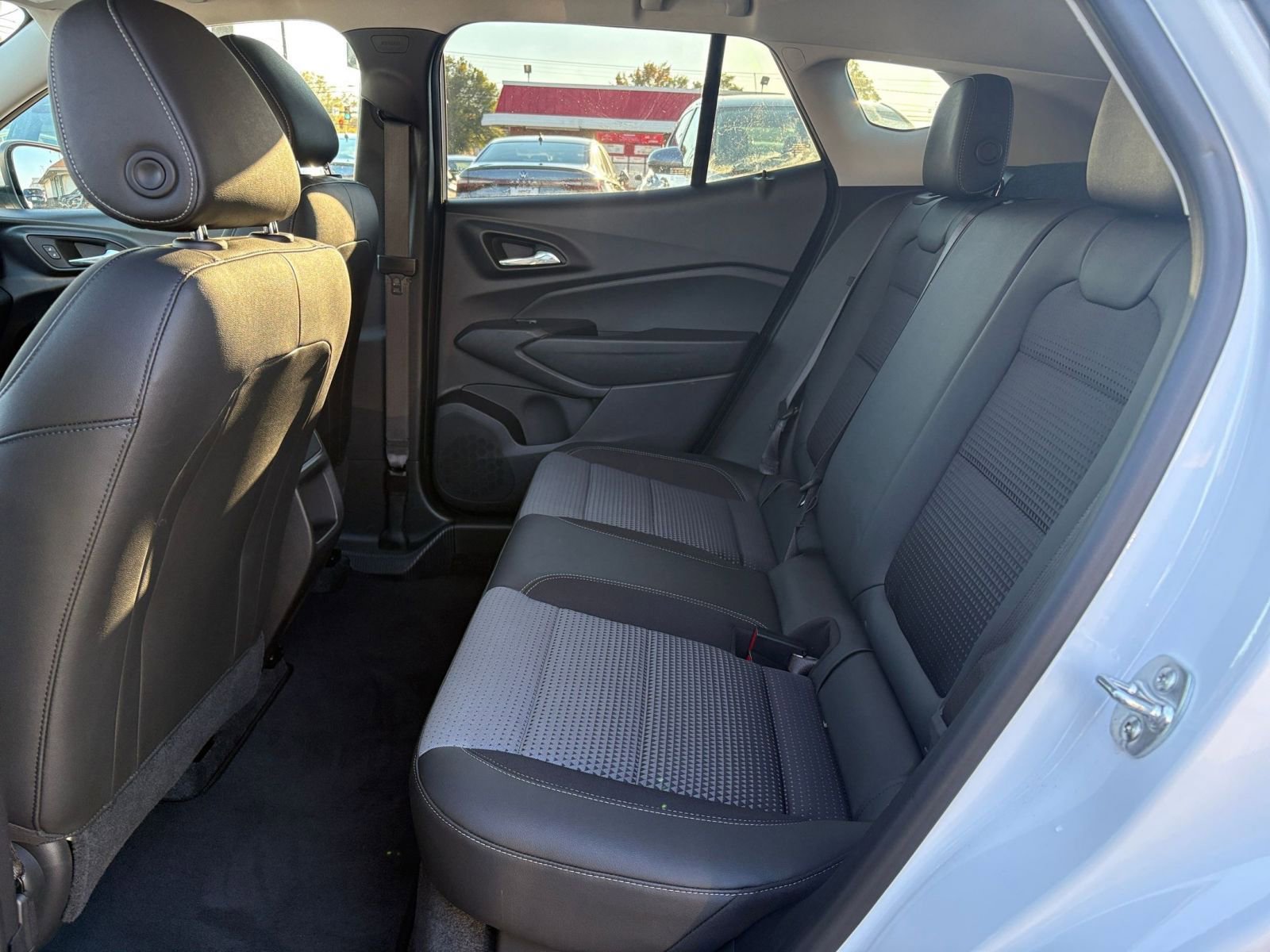 Thumbnail: 2025 Chevrolet Trax - 23