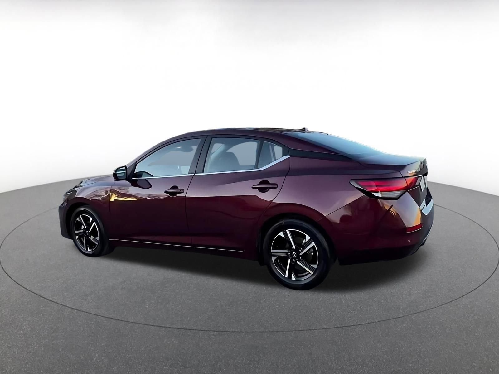 Thumbnail: 2025 Nissan Sentra - 10