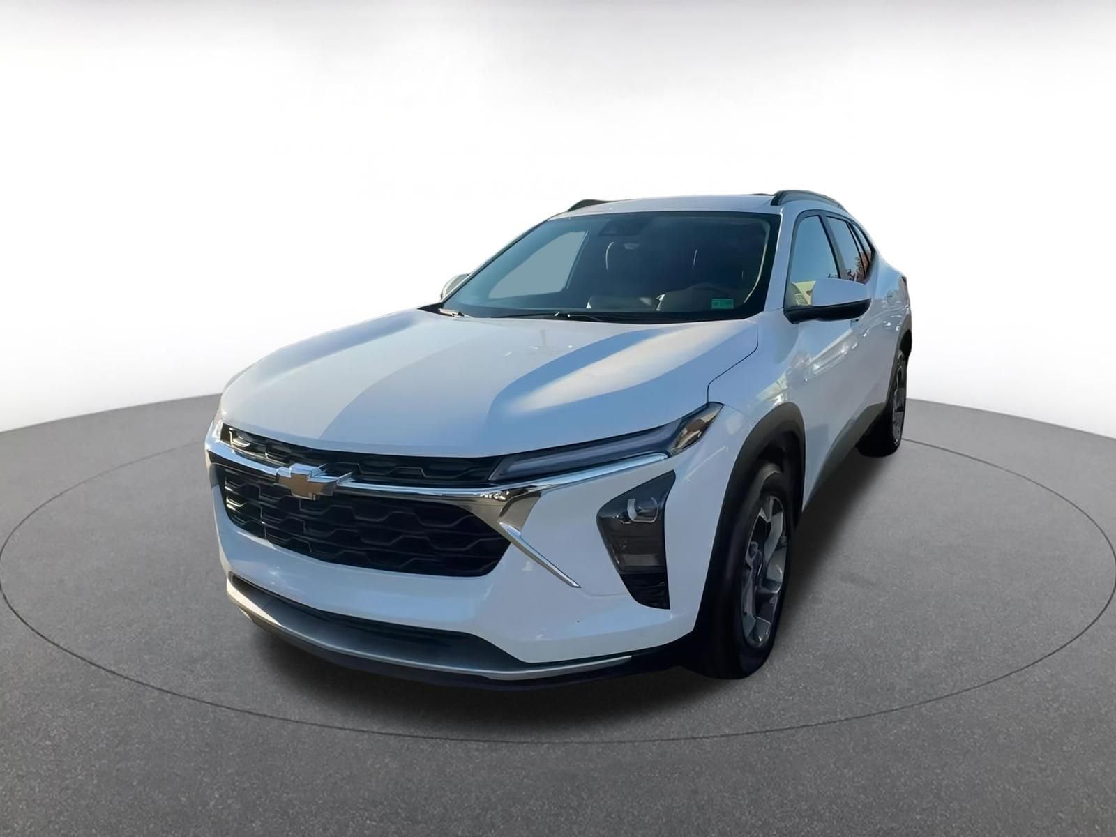 Thumbnail: 2025 Chevrolet Trax - 7