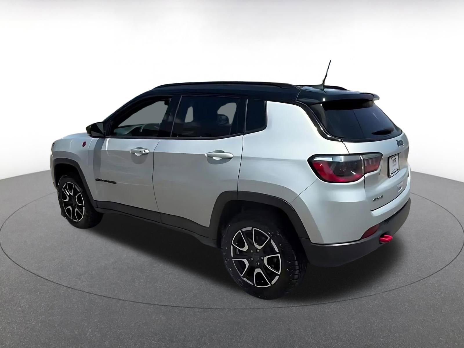 Thumbnail: 2025 Jeep Compass - 11