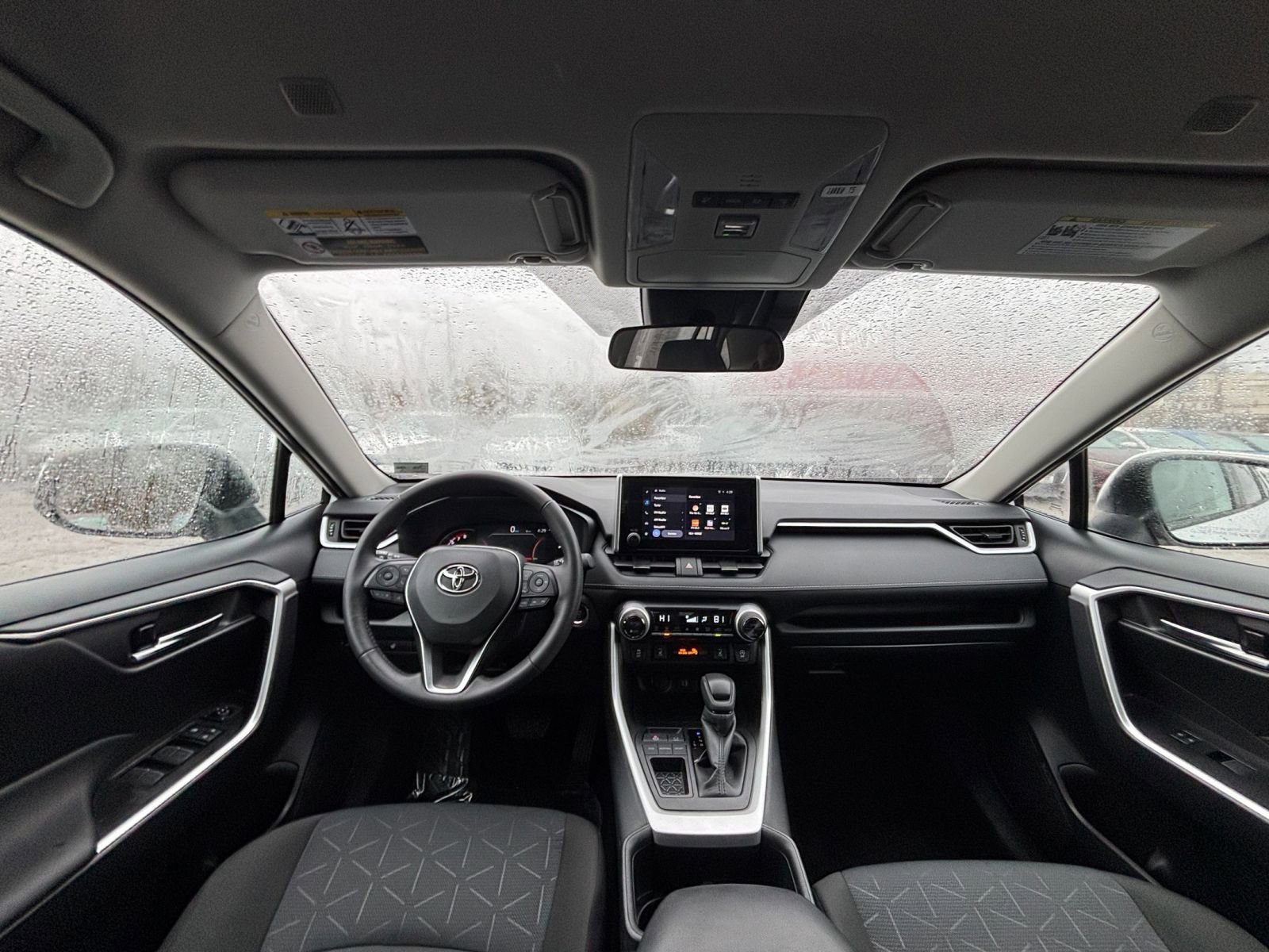 Thumbnail: 2025 Toyota RAV4 - 33