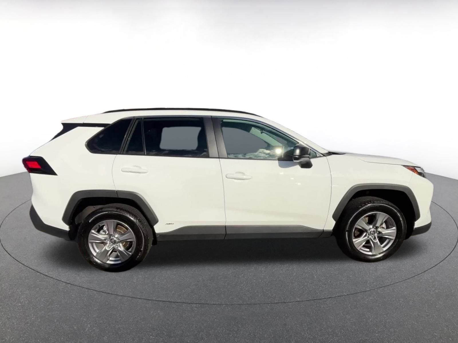 Thumbnail: 2025 Toyota RAV4 - 16