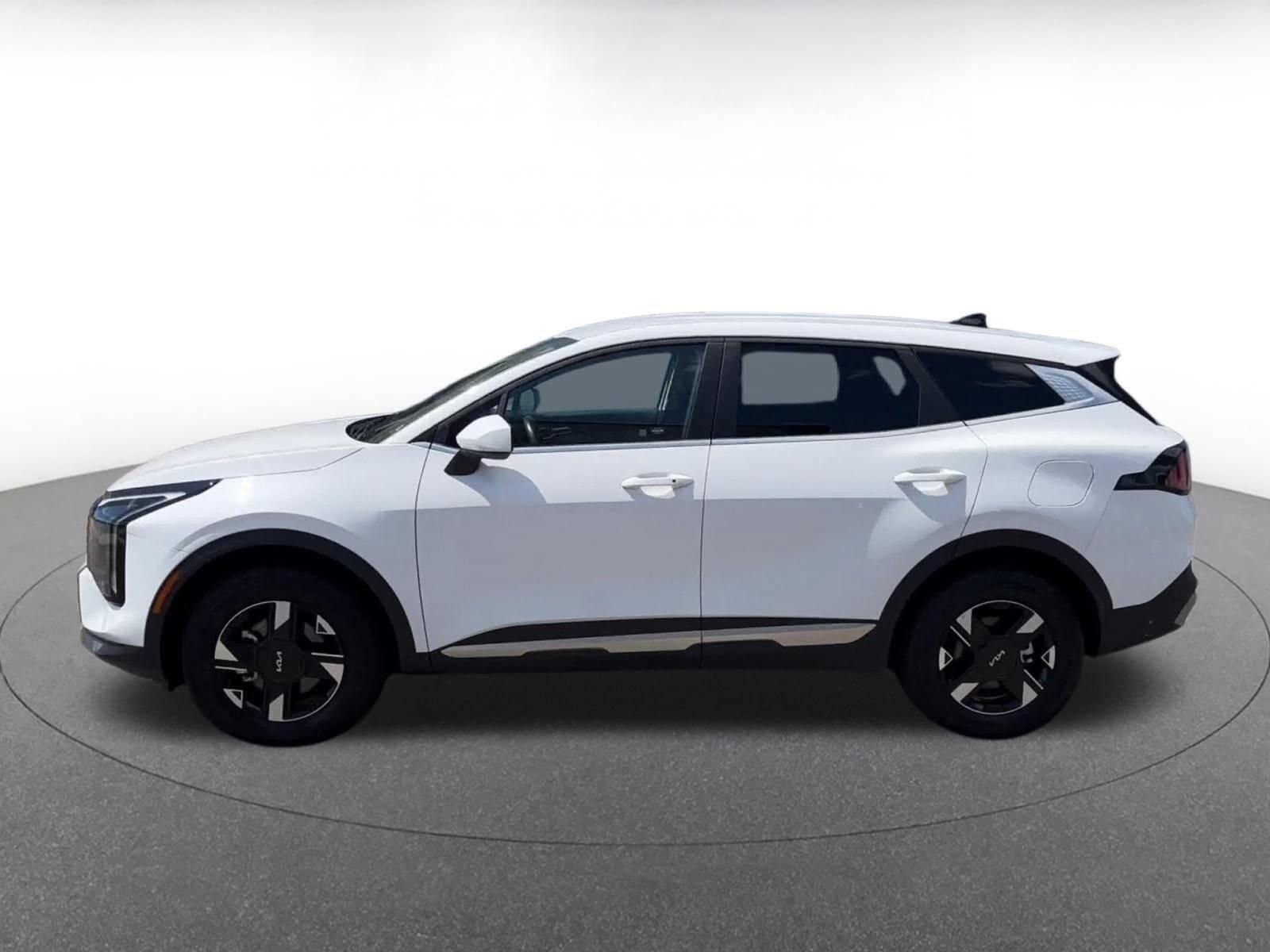 Thumbnail: 2026 Kia Sportage - 9