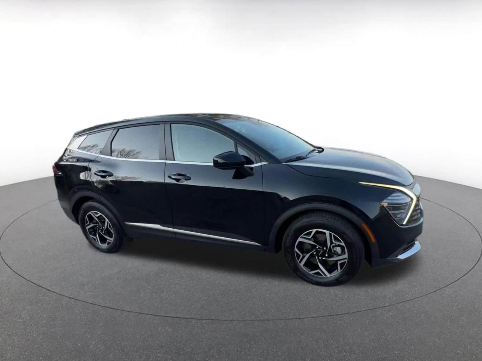 Thumbnail: 2025 Kia Sportage - 2