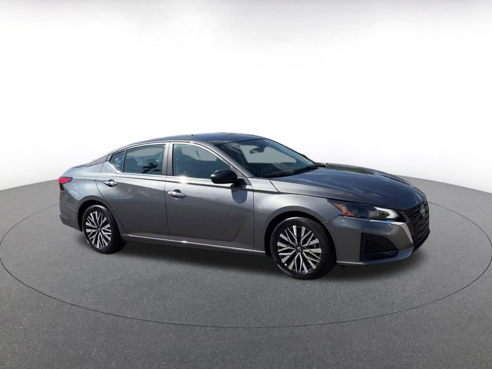 Thumbnail: 2025 Nissan Altima - 2