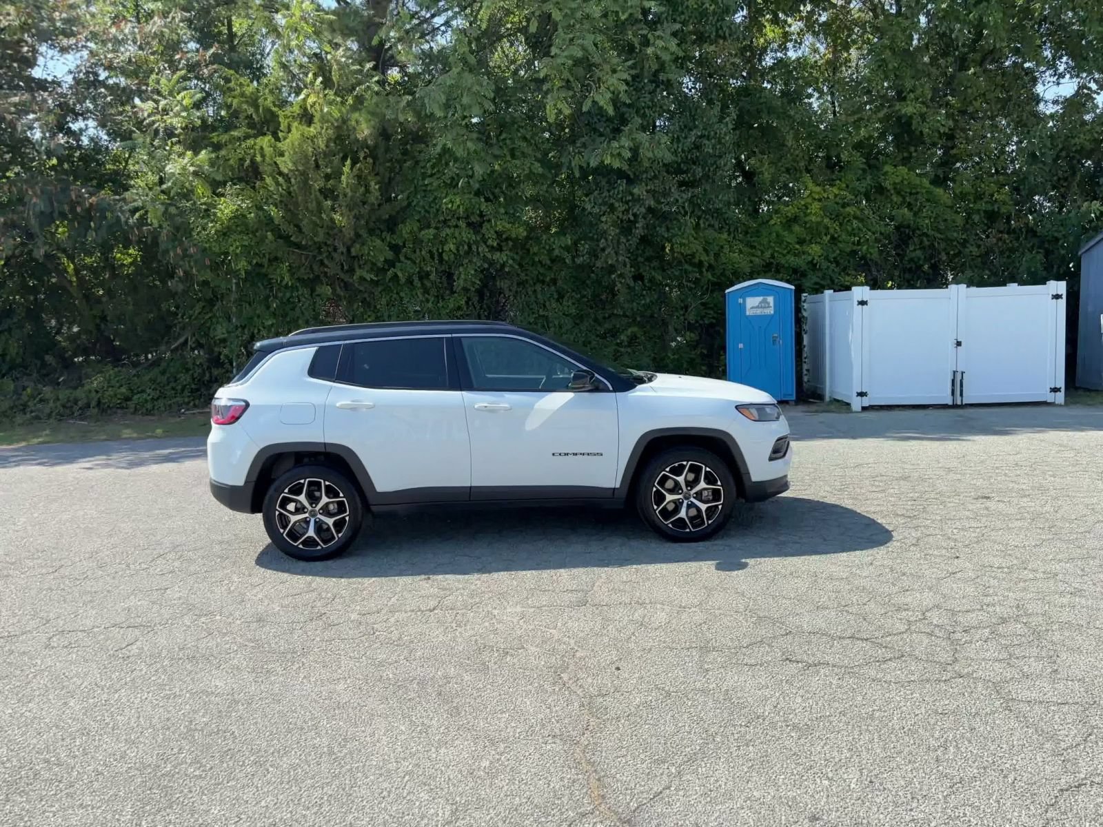 Thumbnail: 2025 Jeep Compass - 15
