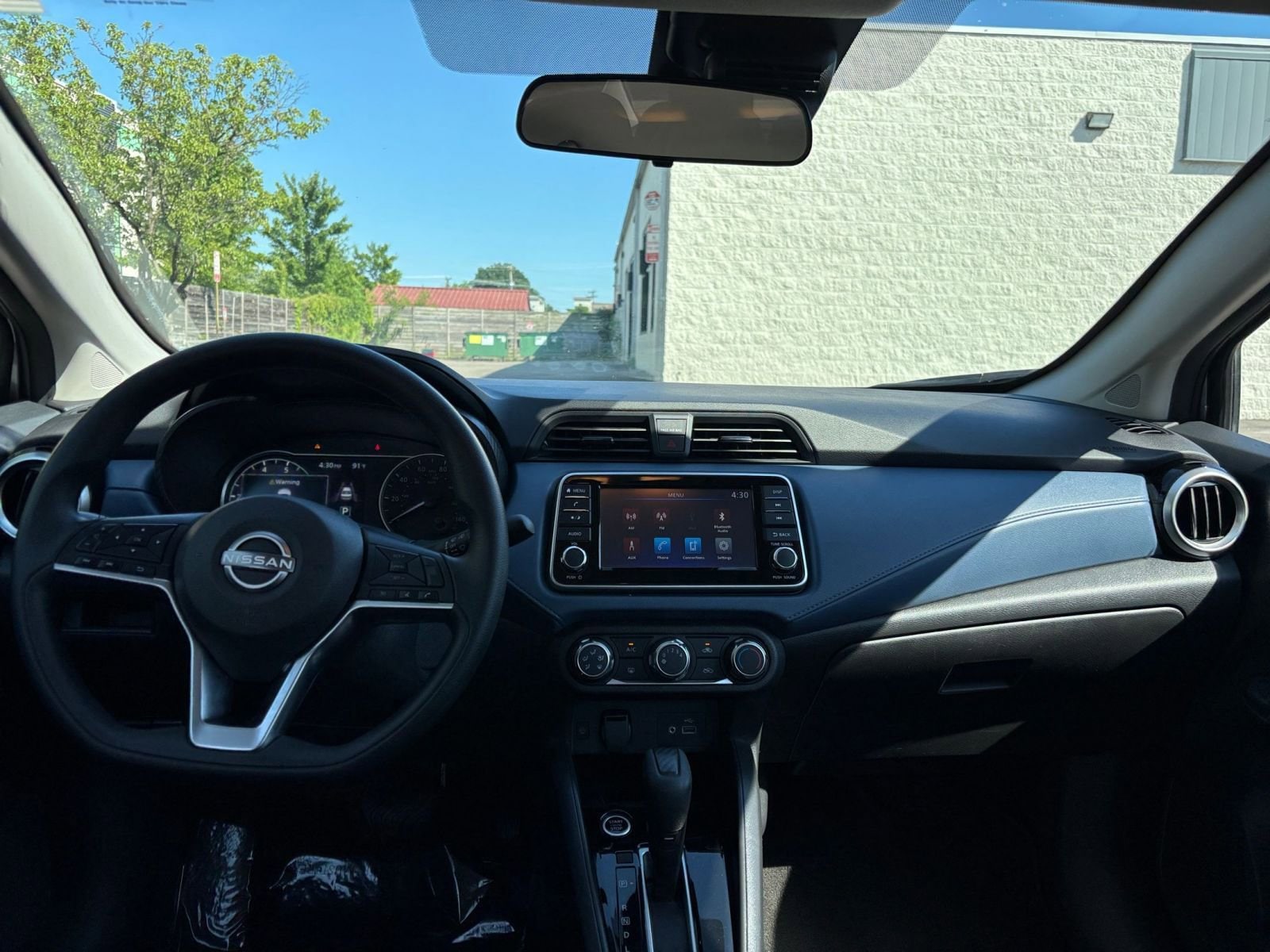 Thumbnail: 2025 Nissan Versa - 32