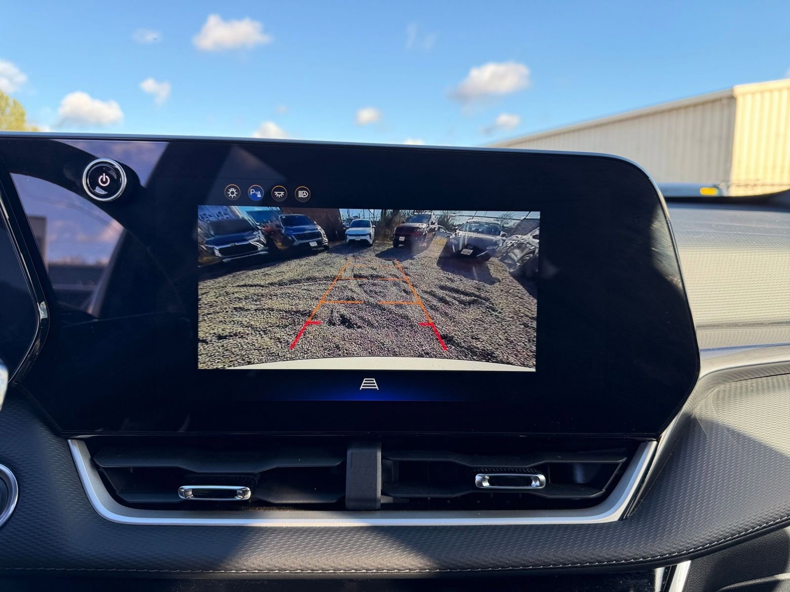 Thumbnail: 2025 Chevrolet Equinox - 17