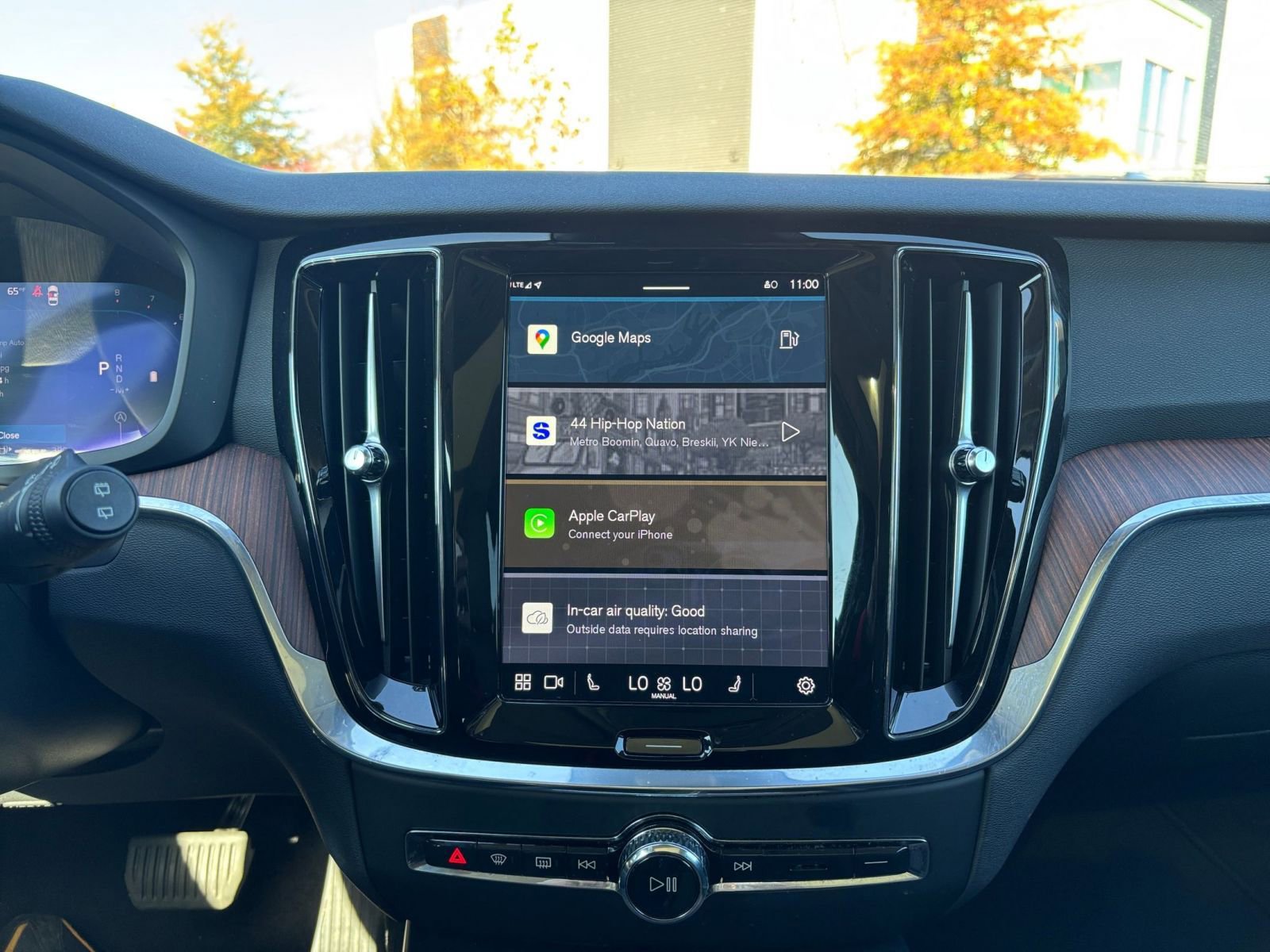 Thumbnail: 2025 Volvo S60 - 18