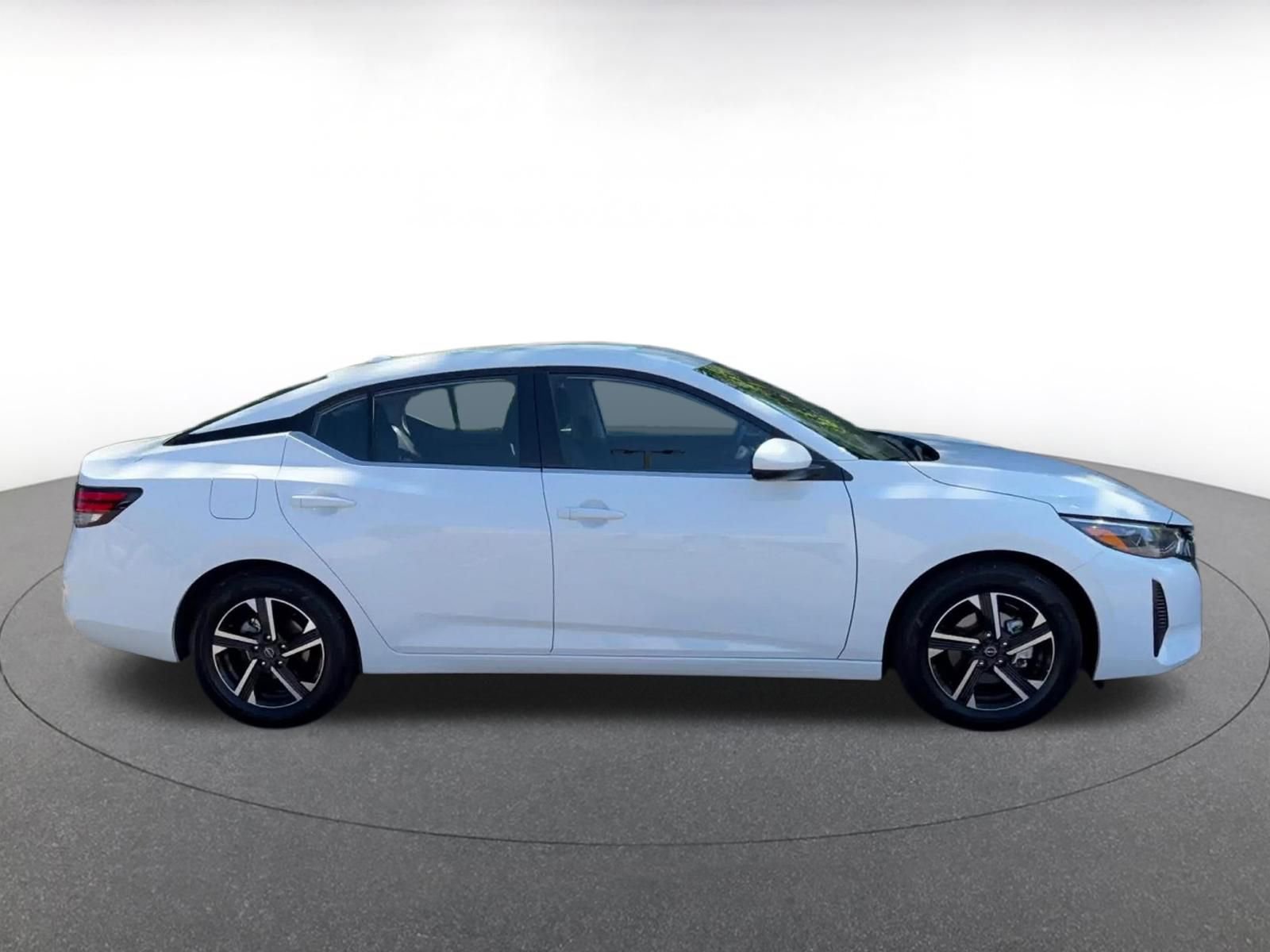 Thumbnail: 2025 Nissan Sentra - 16