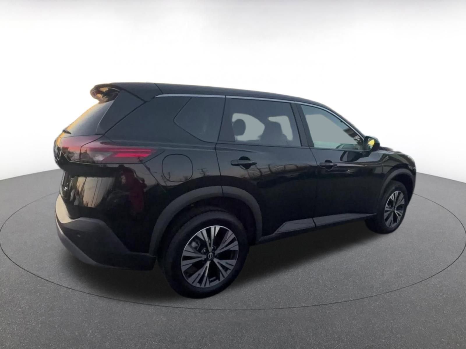 Thumbnail: 2023 Nissan Rogue - 15