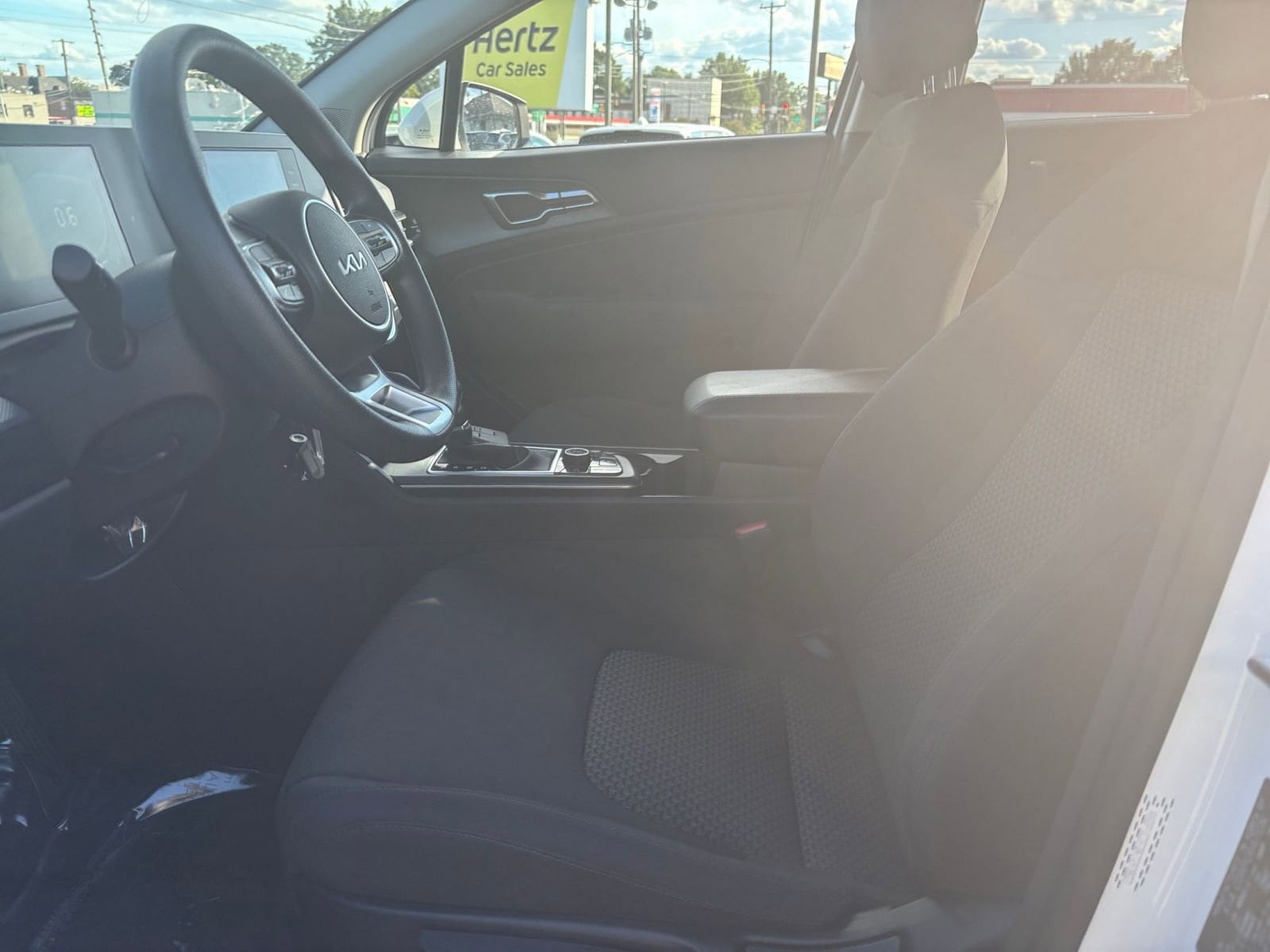 Thumbnail: 2024 Kia Sportage - 25