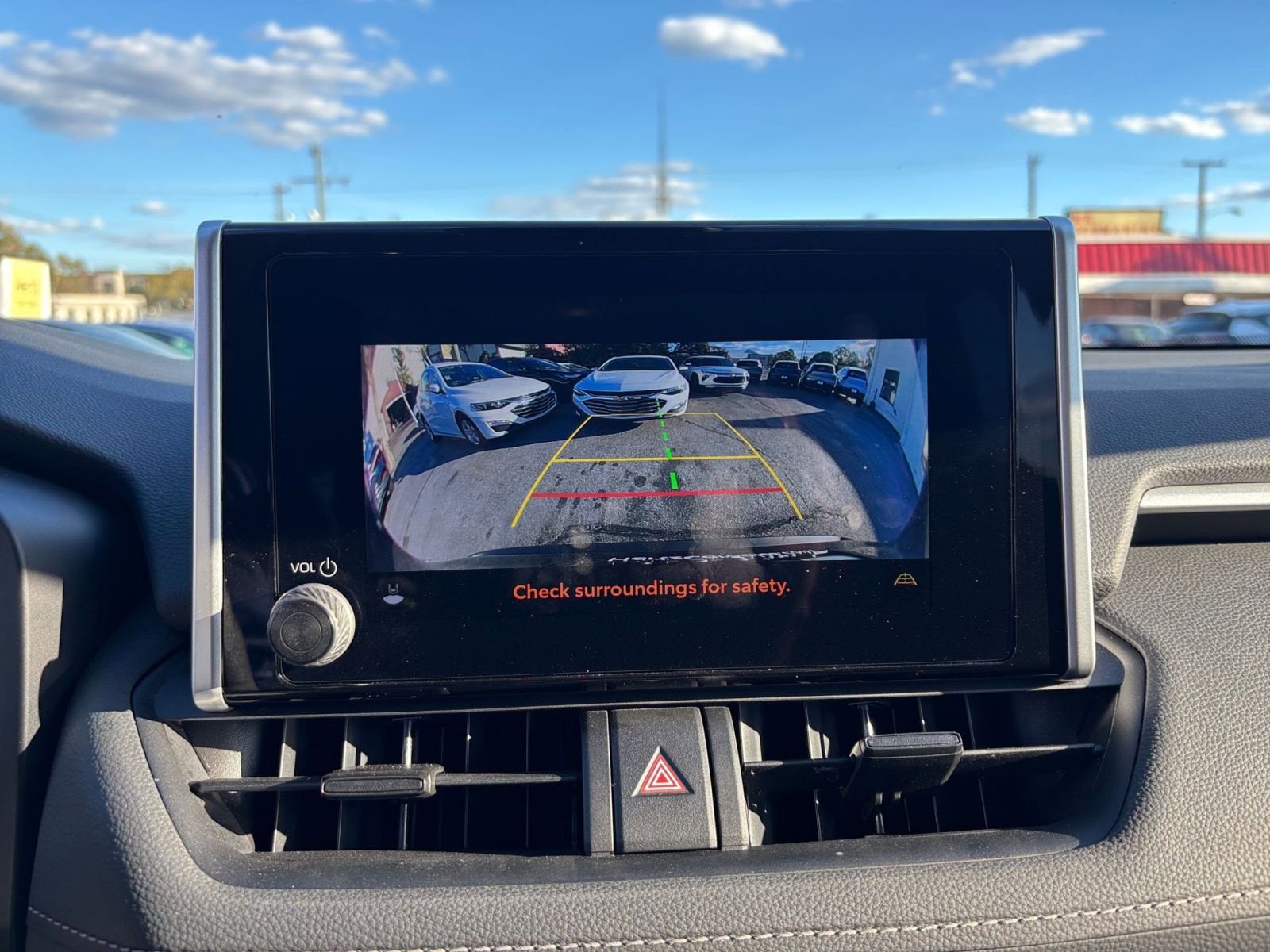 Thumbnail: 2025 Toyota RAV4 - 17