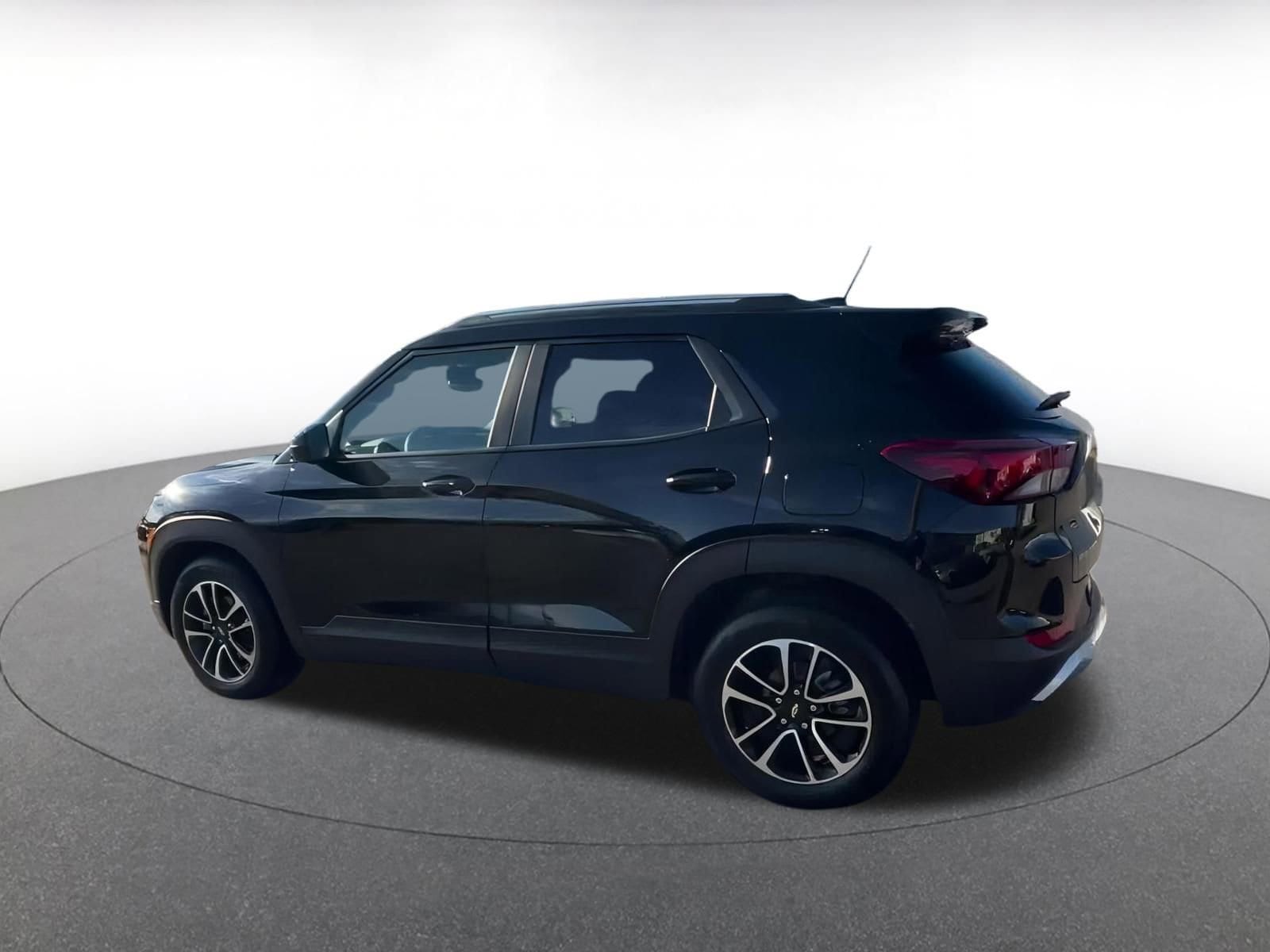 Thumbnail: 2025 Chevrolet TrailBlazer - 10