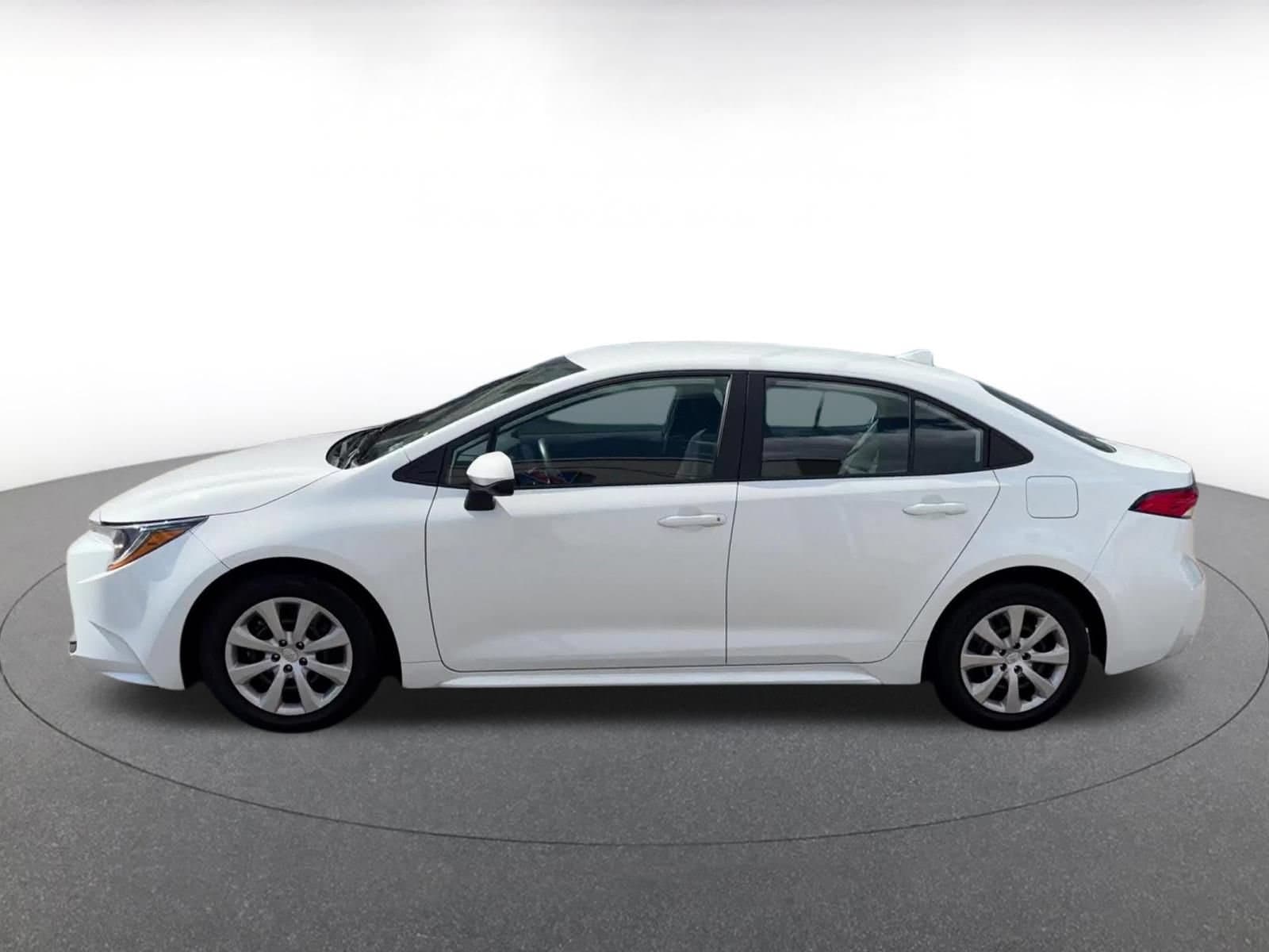 Thumbnail: 2025 Toyota Corolla - 9