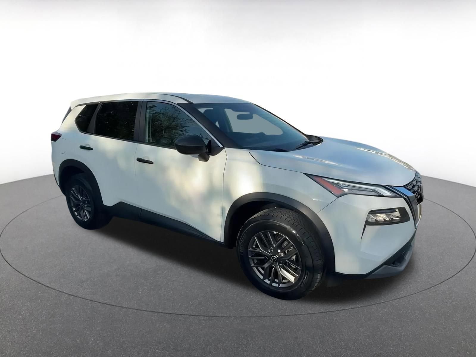 Thumbnail: 2023 Nissan Rogue - 2