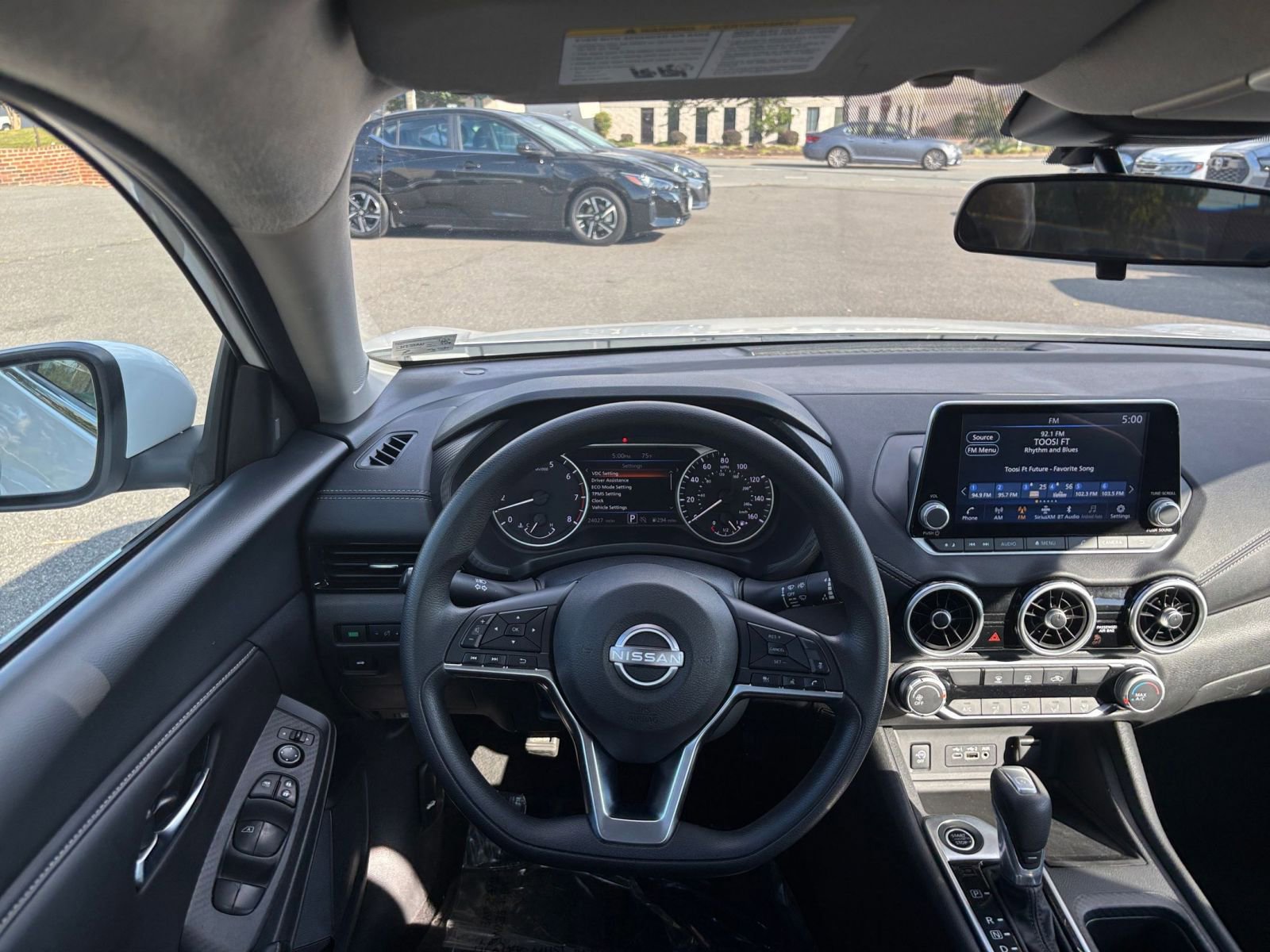 Thumbnail: 2024 Nissan Sentra - 32