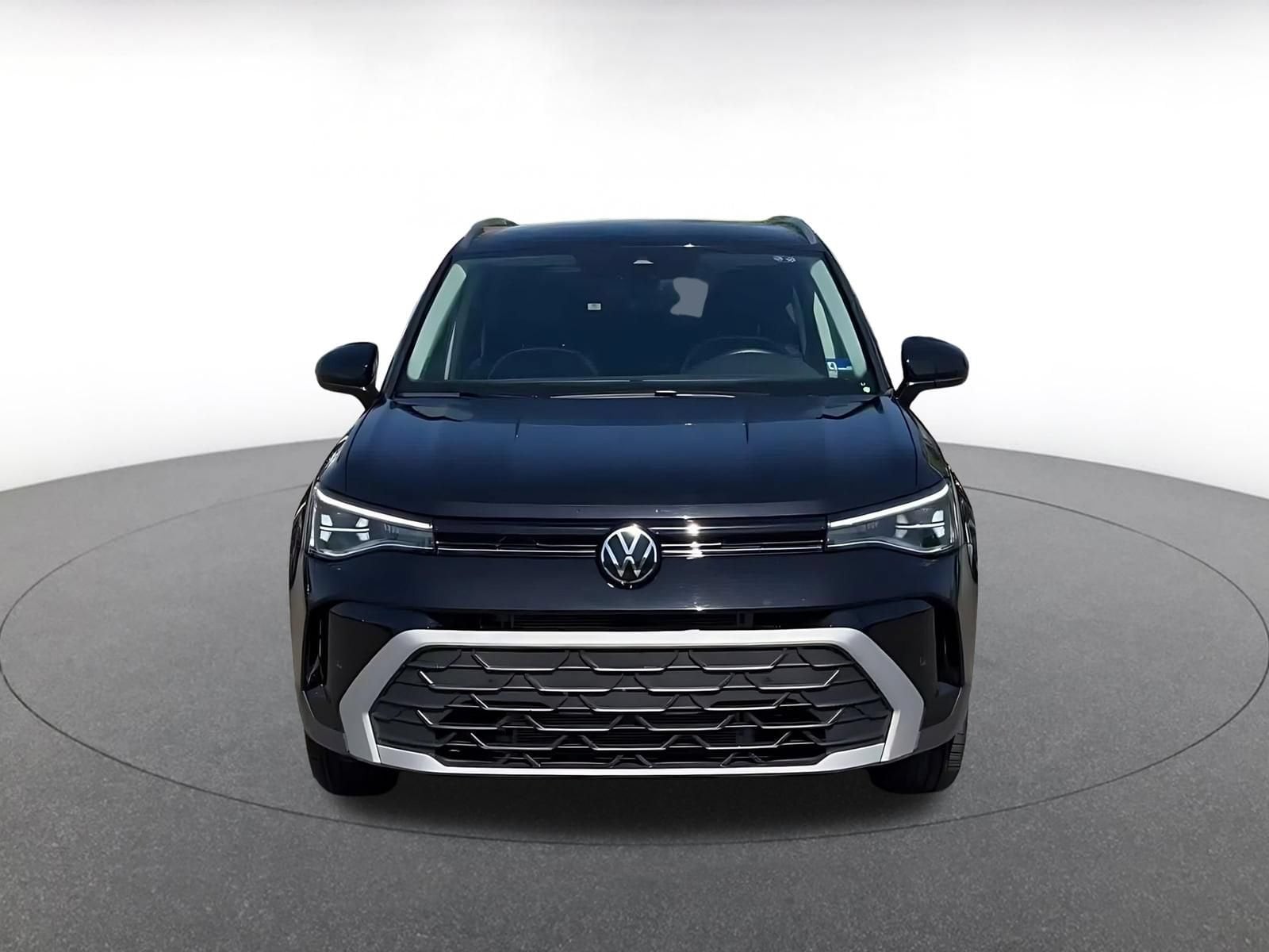 Thumbnail: 2025 Volkswagen Taos - 4