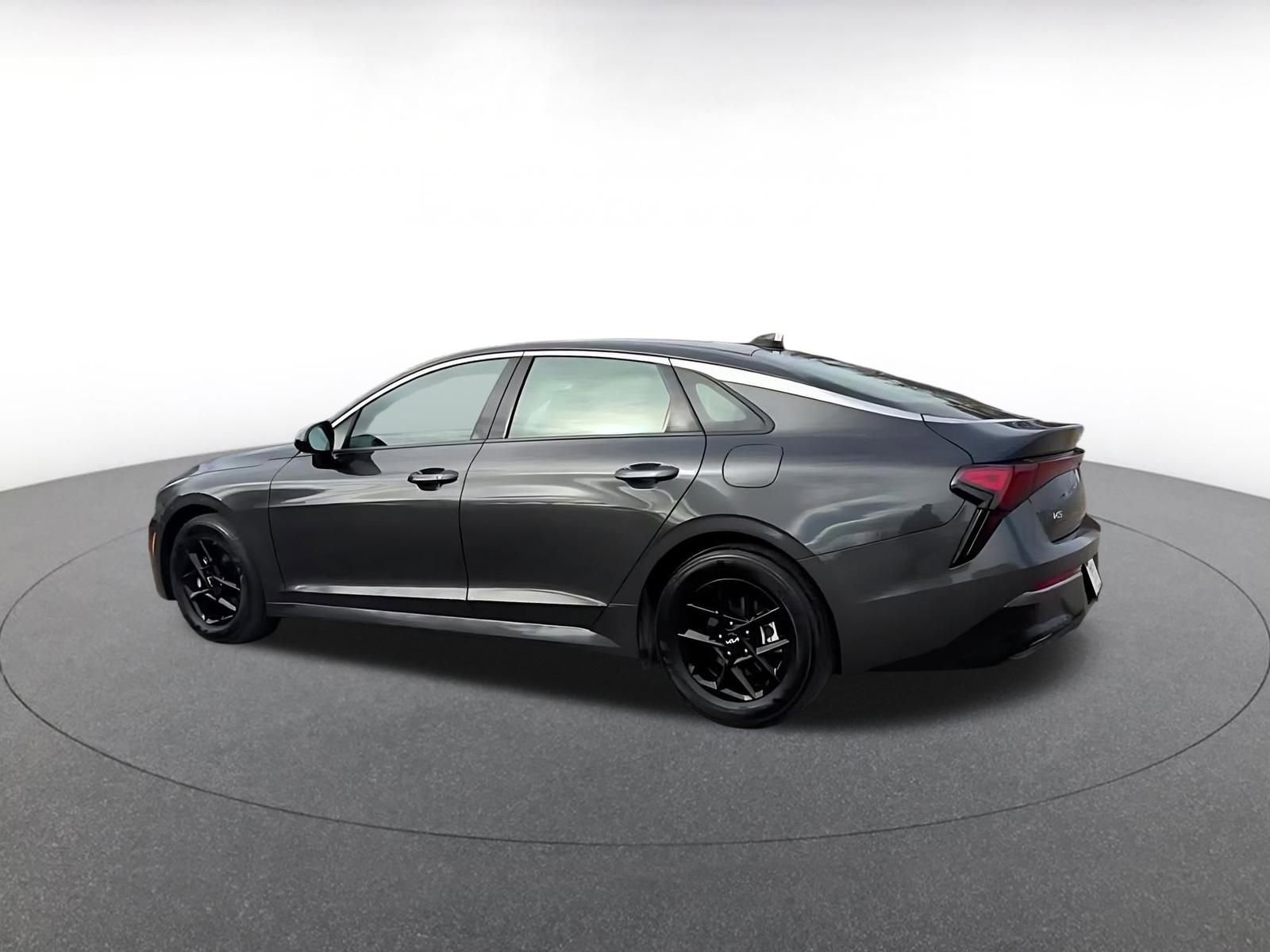 Thumbnail: 2025 Kia K5 - 10