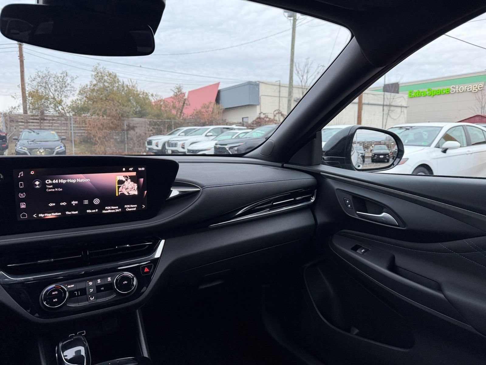 Thumbnail: 2025 Buick Envista - 33