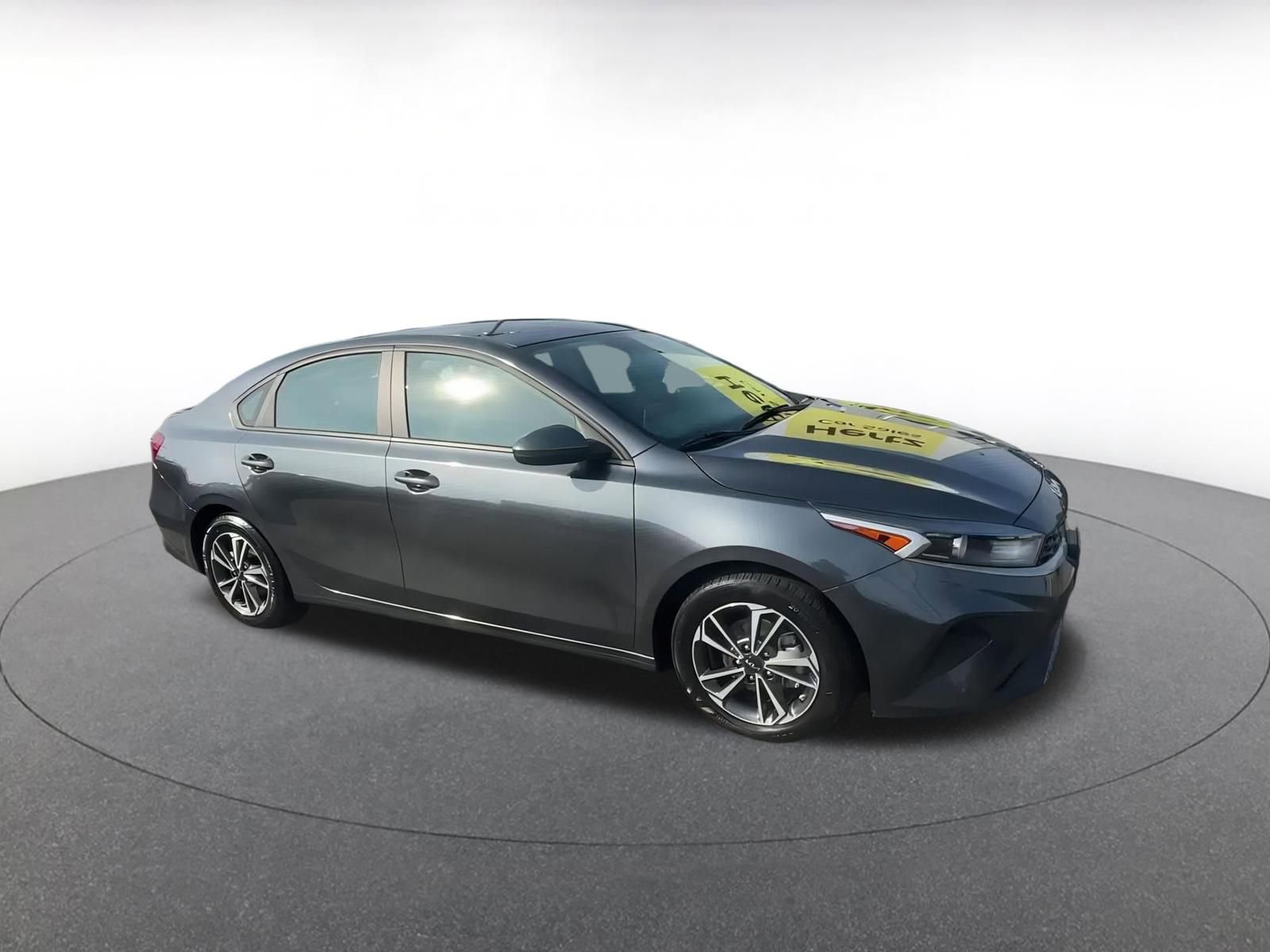 Thumbnail: 2023 Kia Forte - 2