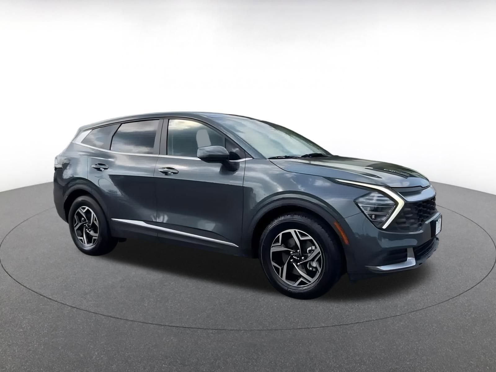 Thumbnail: 2024 Kia Sportage - 2