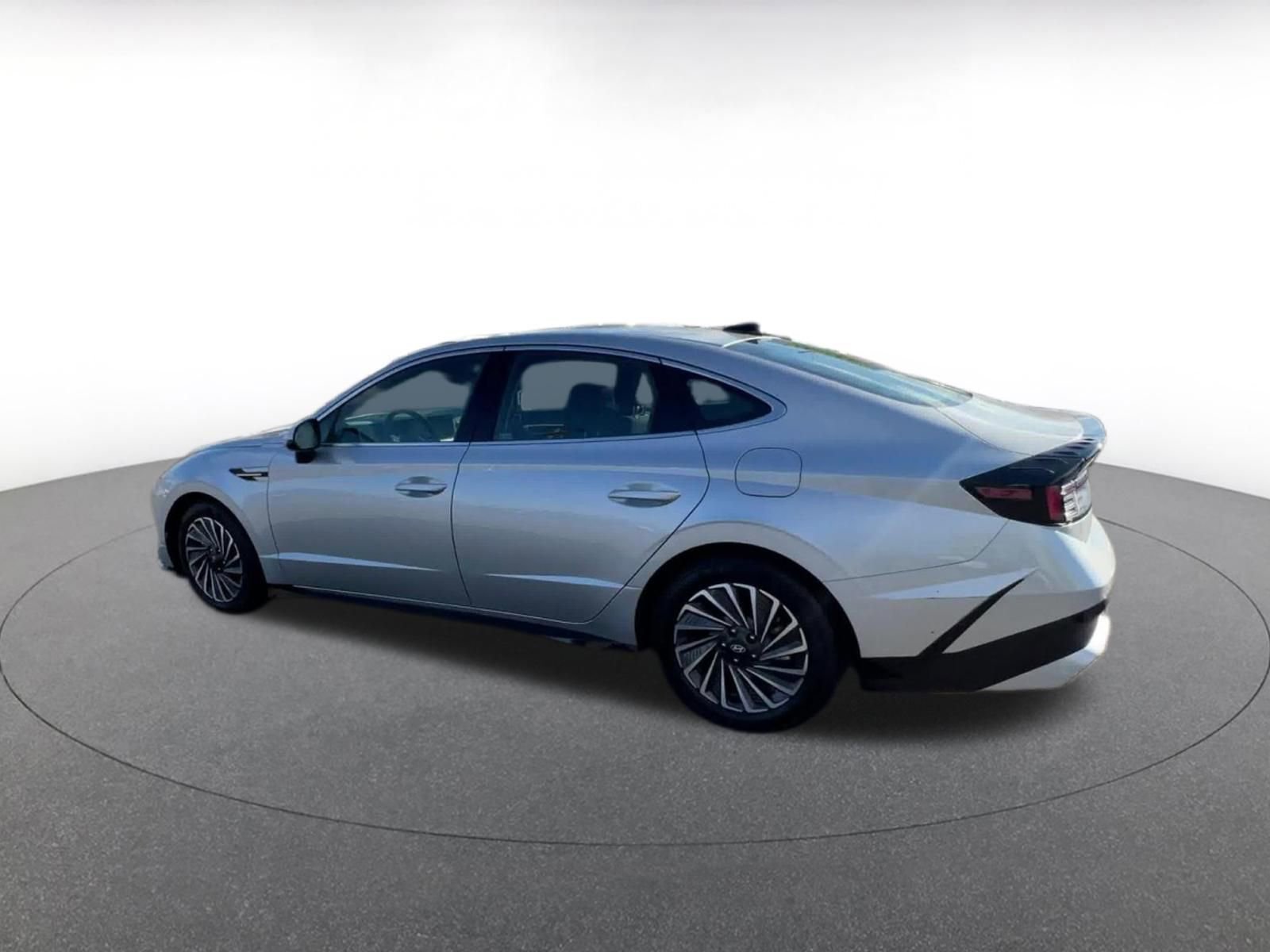 Thumbnail: 2025 Hyundai Sonata - 10