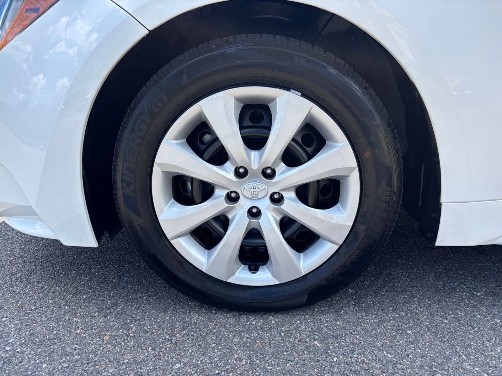 Thumbnail: 2024 Toyota Corolla - 28
