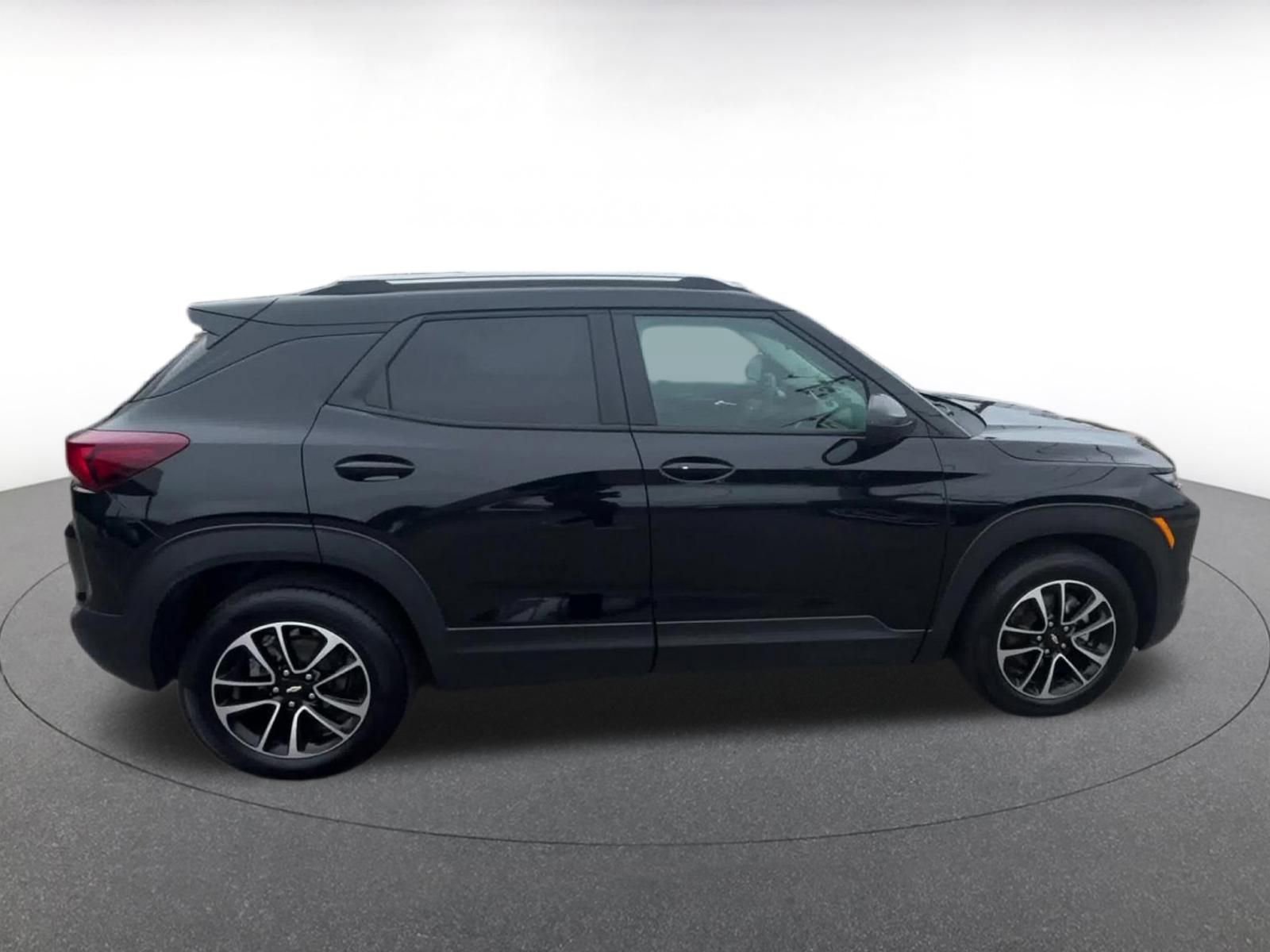 Thumbnail: 2025 Chevrolet TrailBlazer - 16
