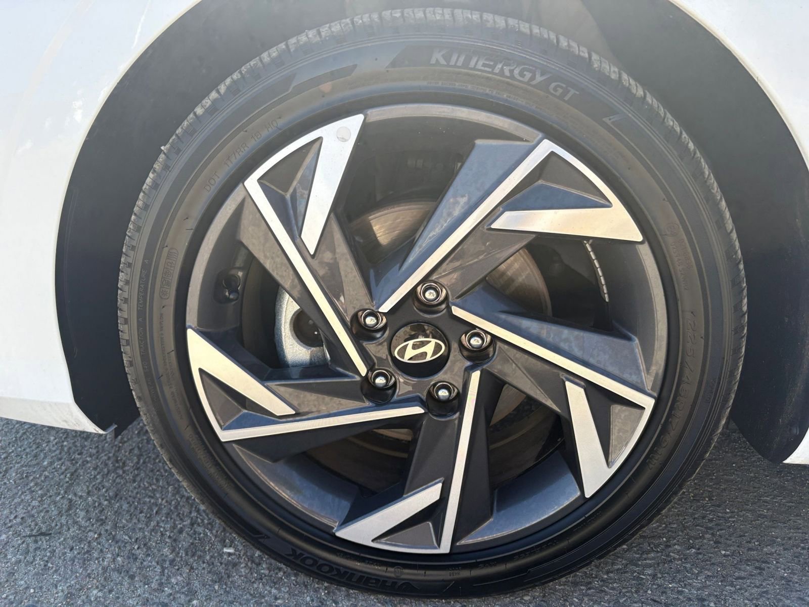 Thumbnail: 2025 Hyundai Elantra - 31